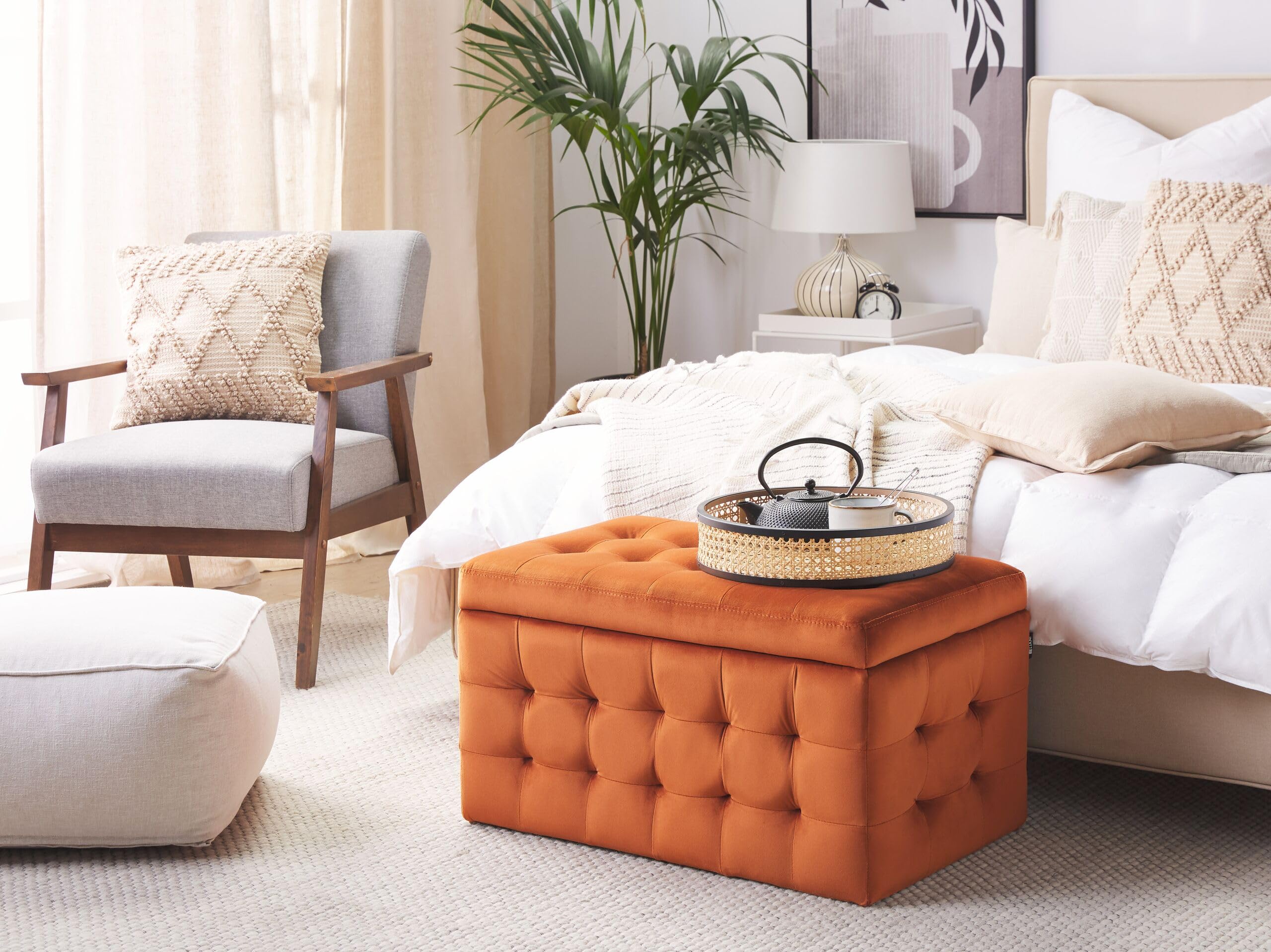 beliani-michigan-hocker-samt-orange-mit-stauraum-72-cm image 2