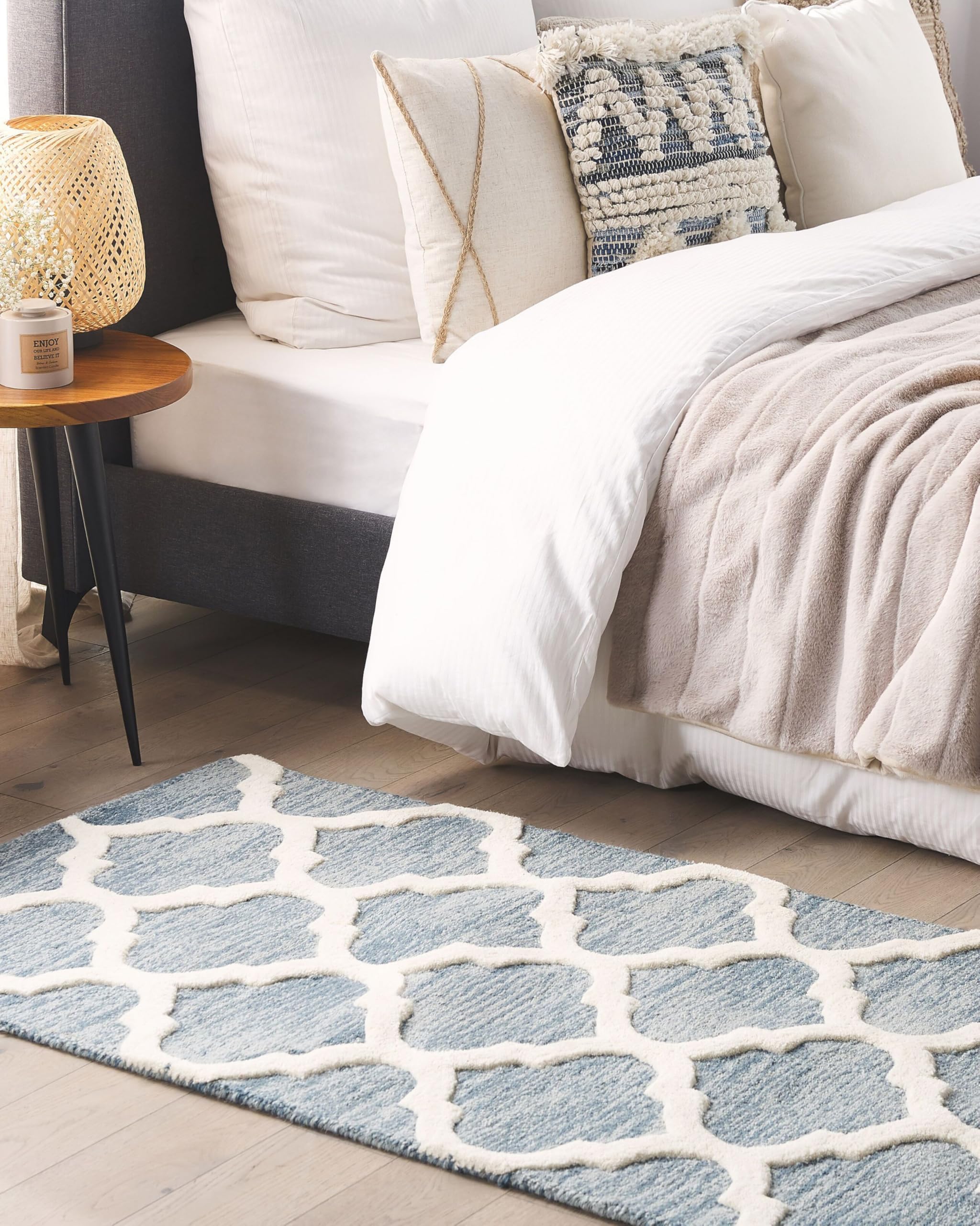 beliani-yalova-wollteppich-hellblau-80x150-cm image 2