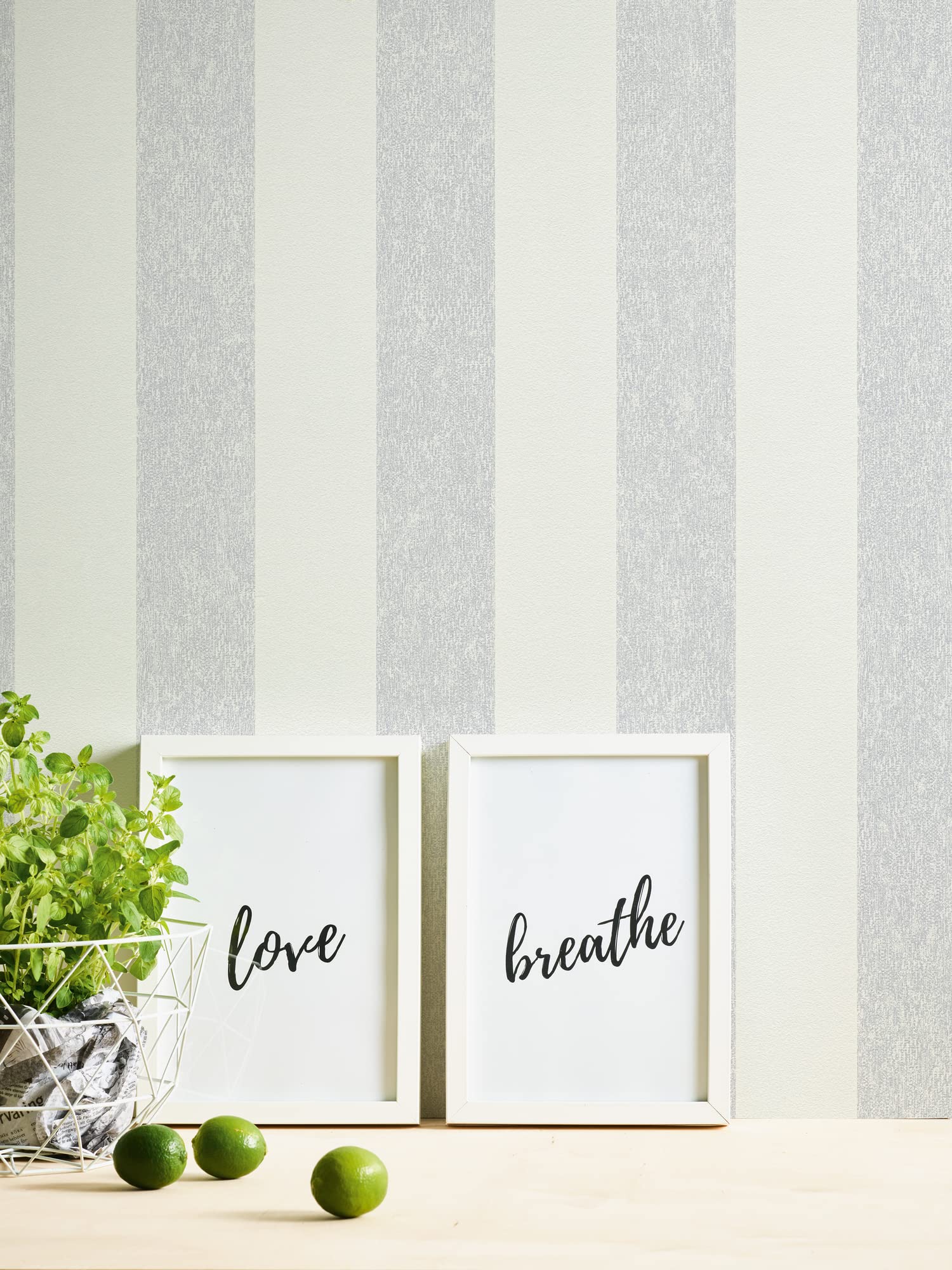 a-s-cr-ation-attractive-2-390291-vliestapete-grau-streifen image 3