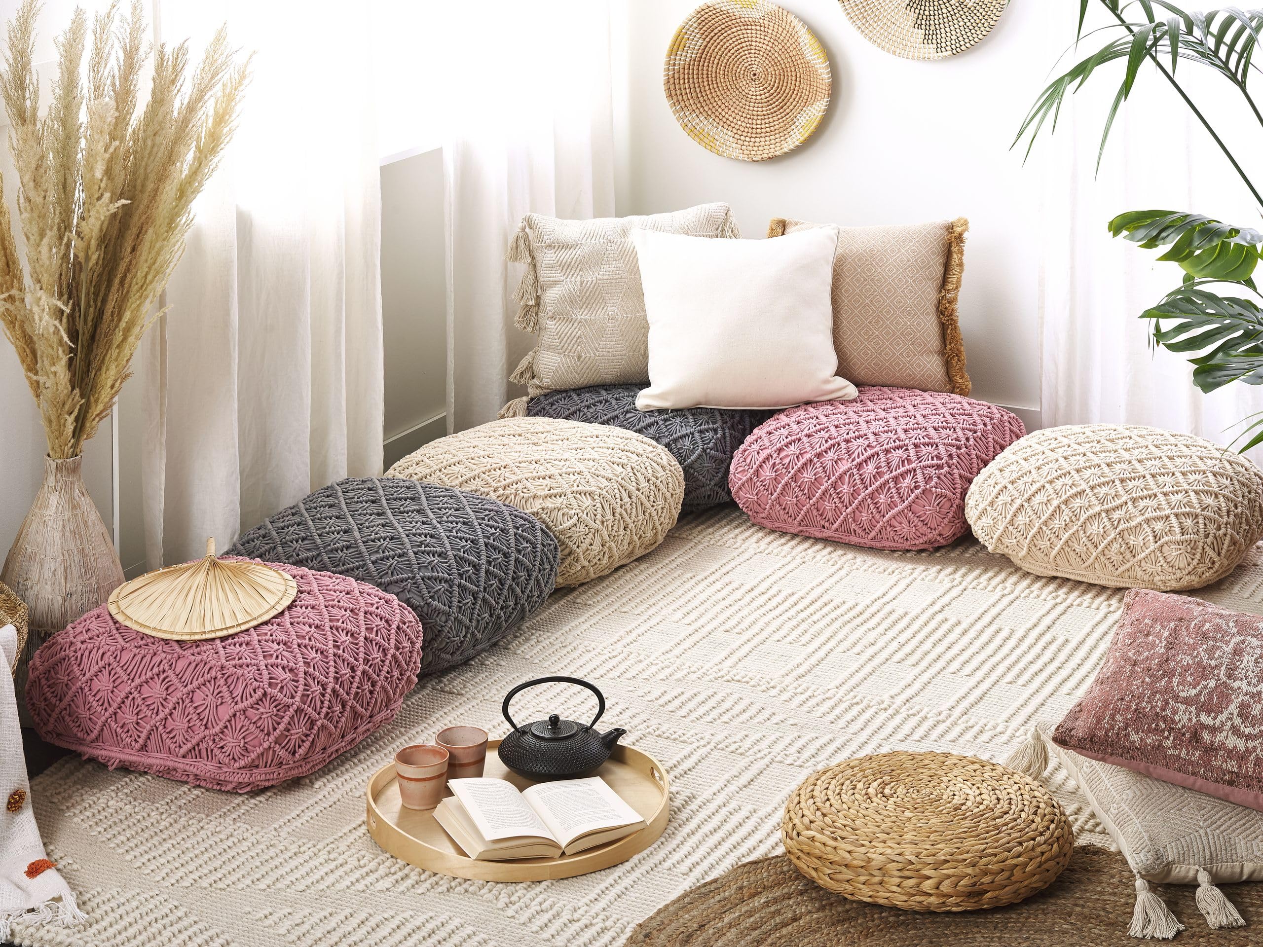 beliani-berrechid-bodenkissen-baumwolle-beige-50x50-boho image 2