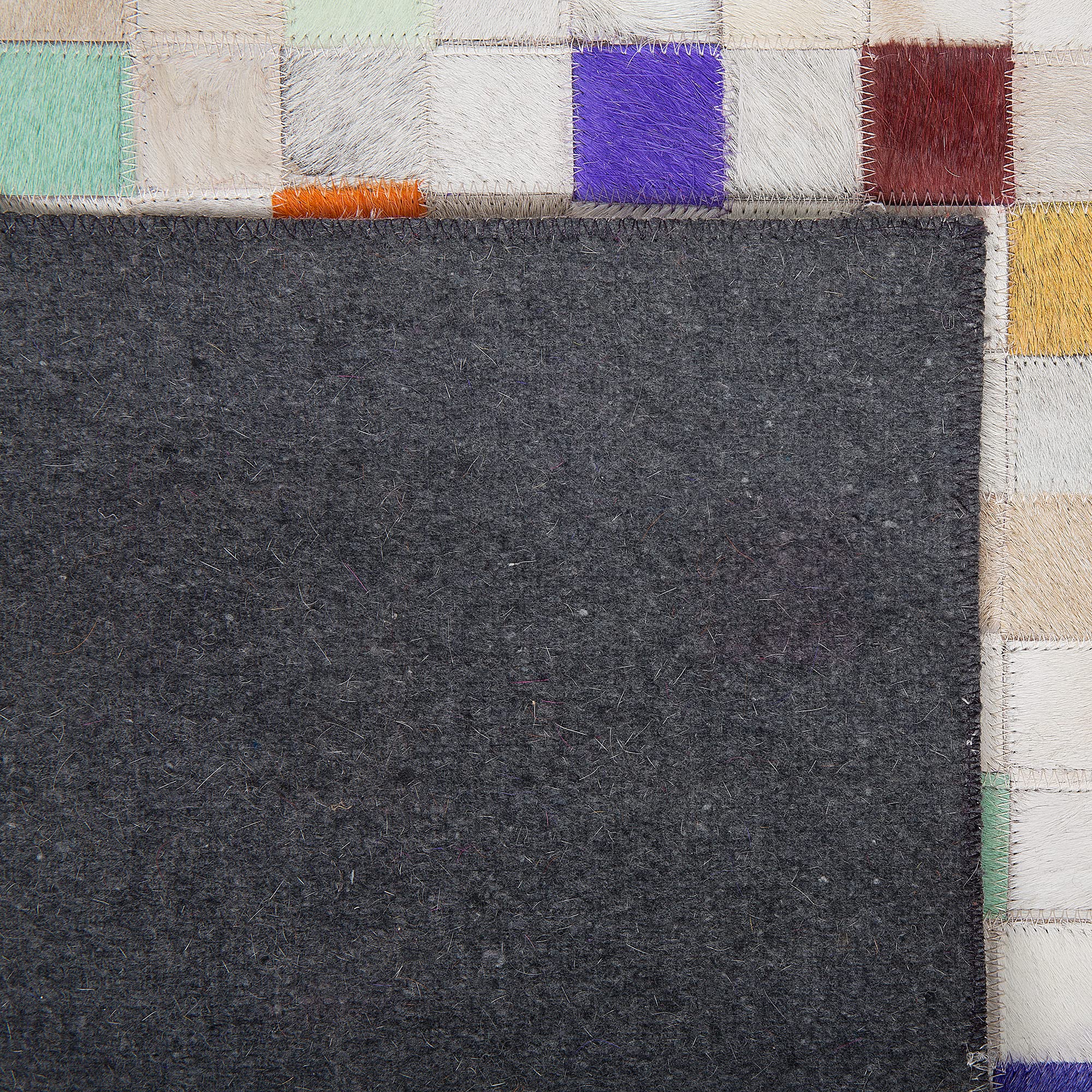 beliani-advan-teppich-140x200-bunt-leder-mosaik-muster image 5