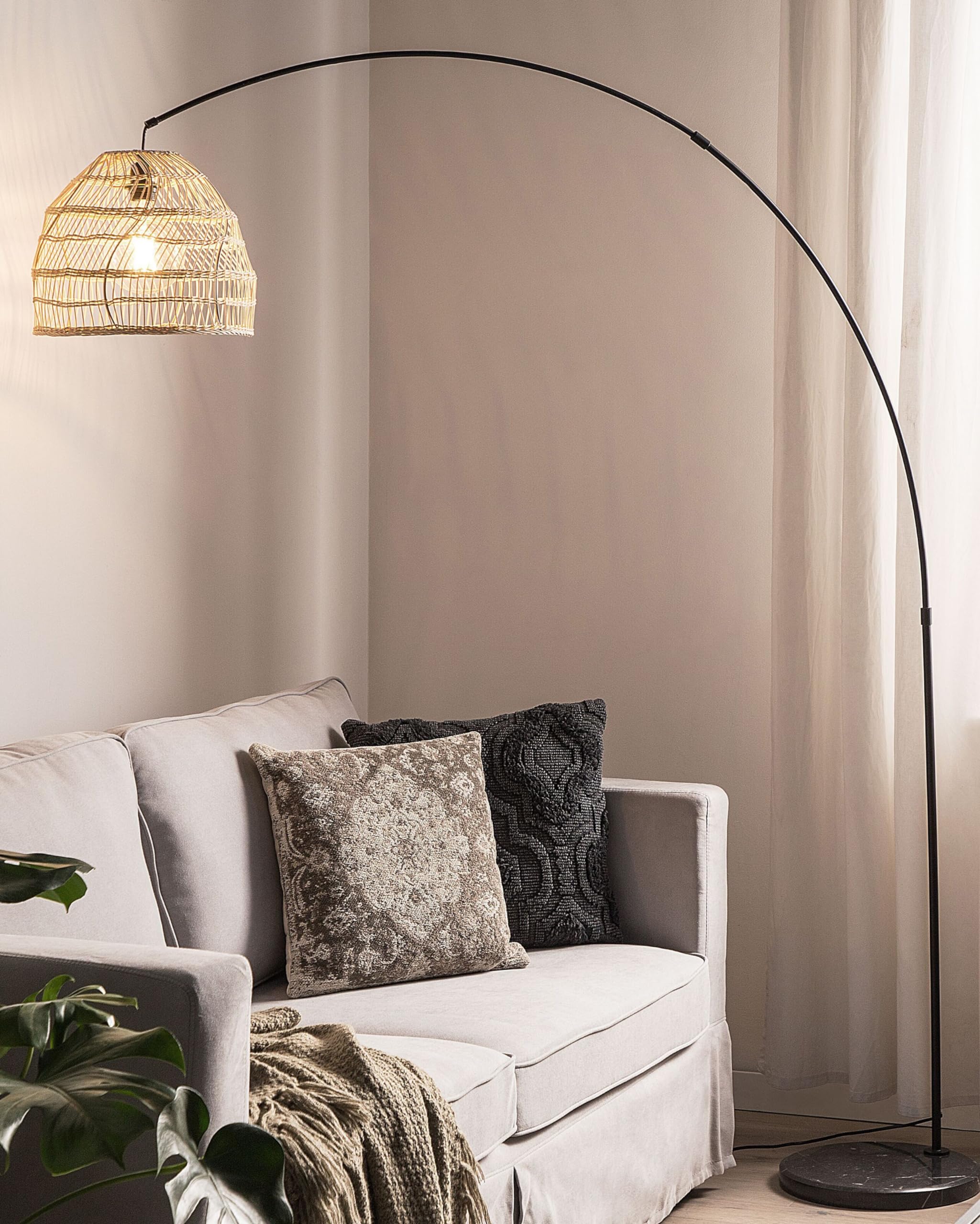 beliani-guaviare-stehleuchte-195-cm-sandbeige-rattan image 2