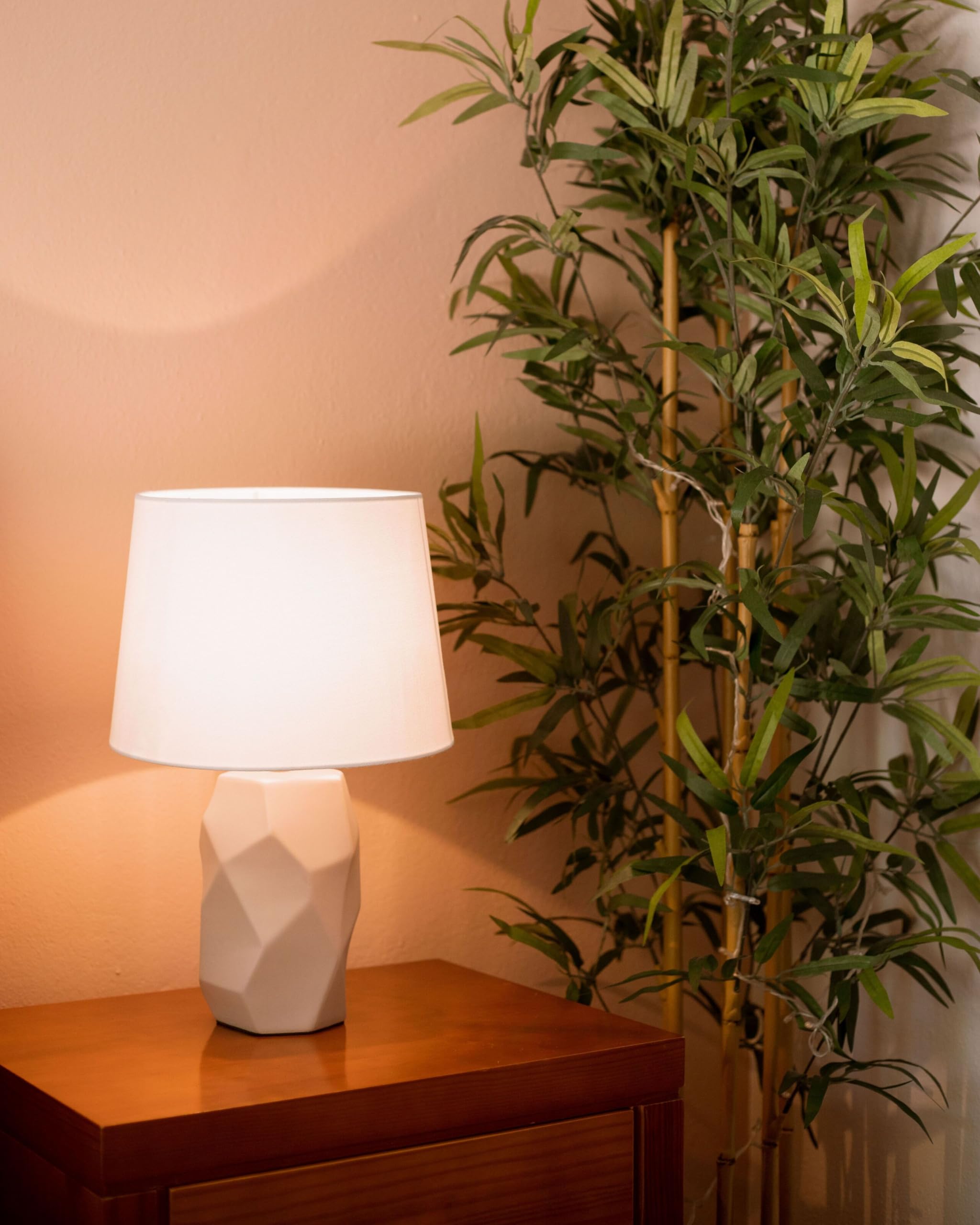 beliani-elie-tischlampe-zartrosa-keramik-e14-schirm image 2
