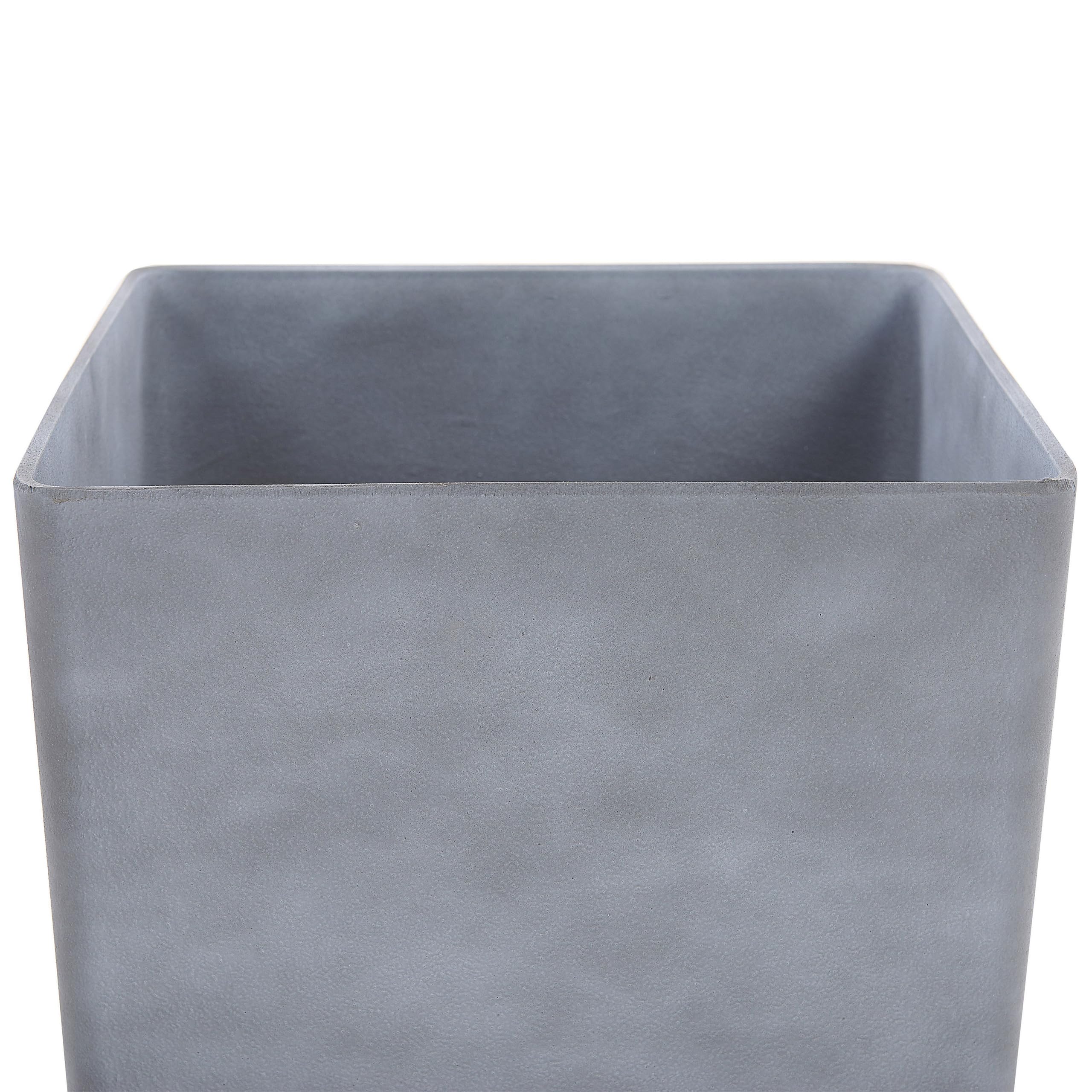 beliani-artiki-blumentopf-grau-quadratisch-43x43x43-cm image 4