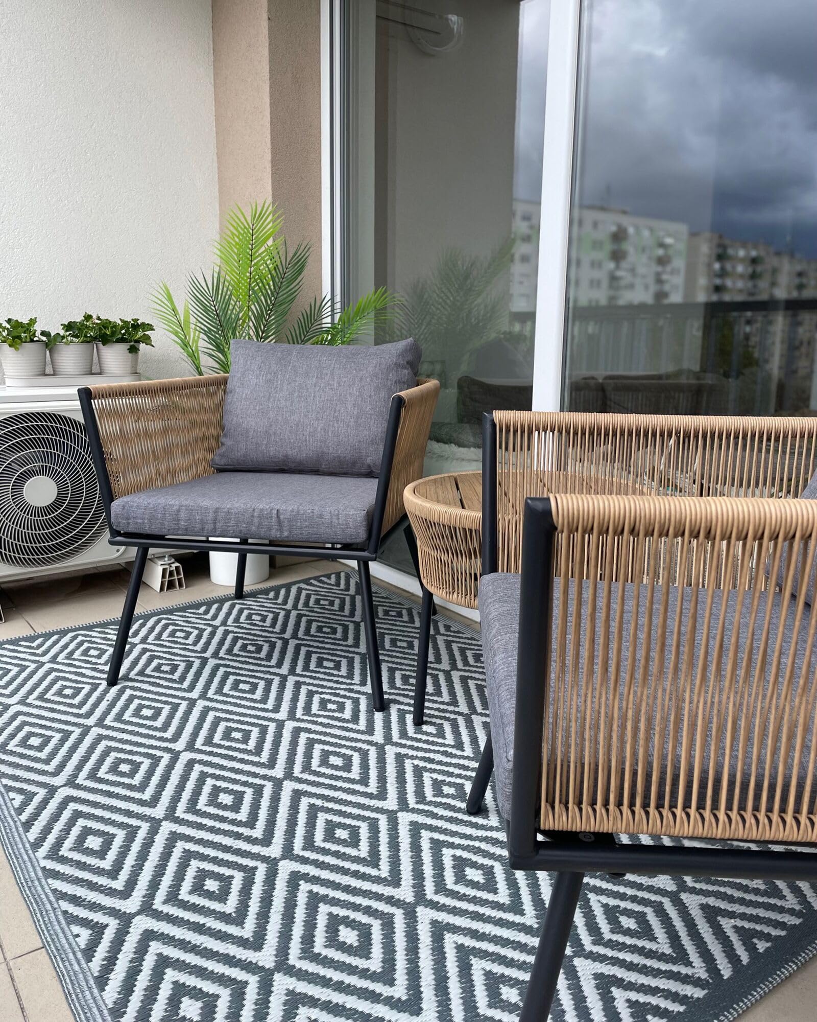 beliani-sikar-outdoor-teppich-hellgrau-120x180-cm image 7