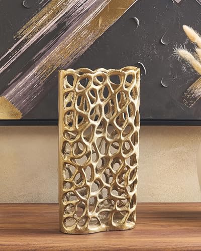 beliani-sanchi-dekovase-aluminium-gold-33-cm-lochmuster image 8