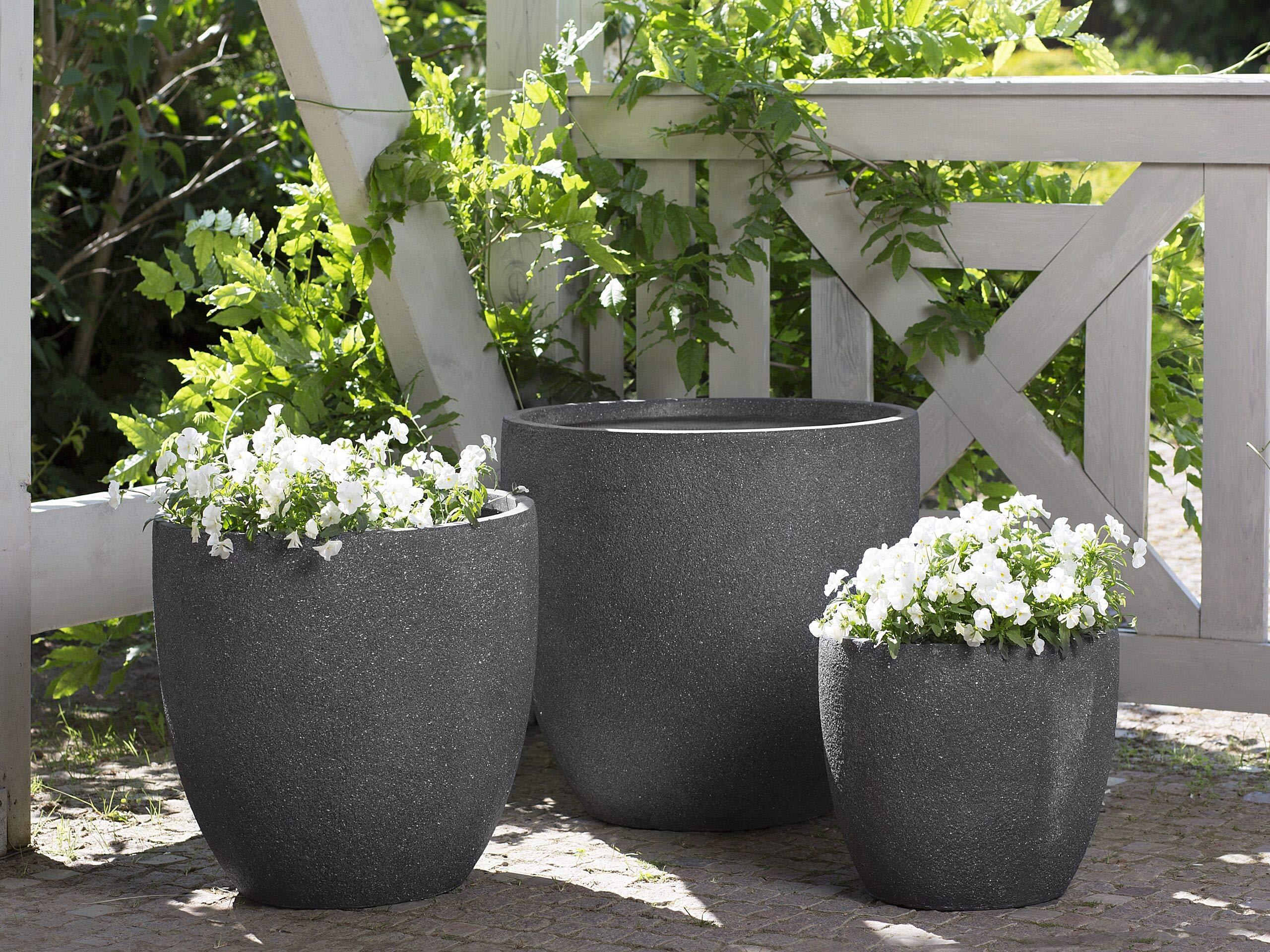 beliani-kannia-blumentopf-3er-set-graphit-beton-optik image 2