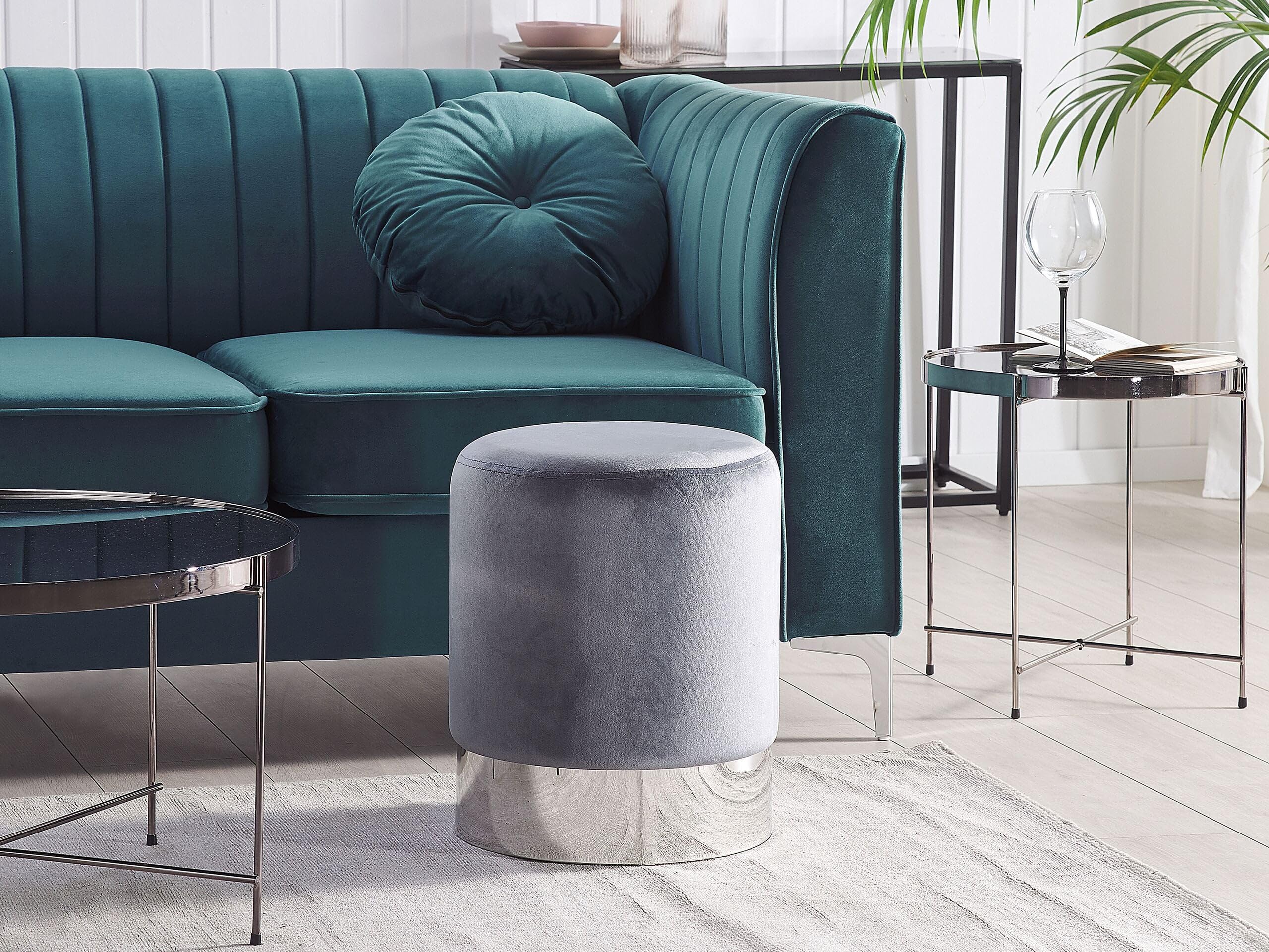 beliani-brigitte-pouf-rund-grau-samt-silber-36x36 image 2