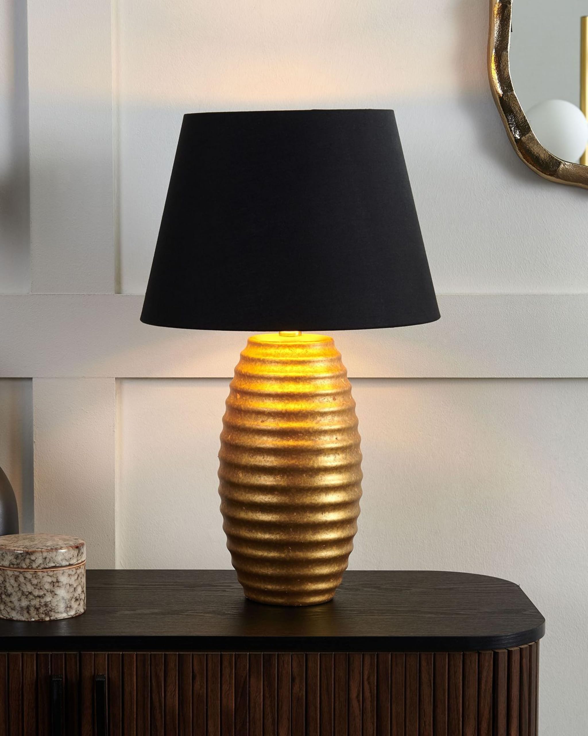 beliani-erbo-tischlampe-gold-schwarz-porzellan-stoff image 2