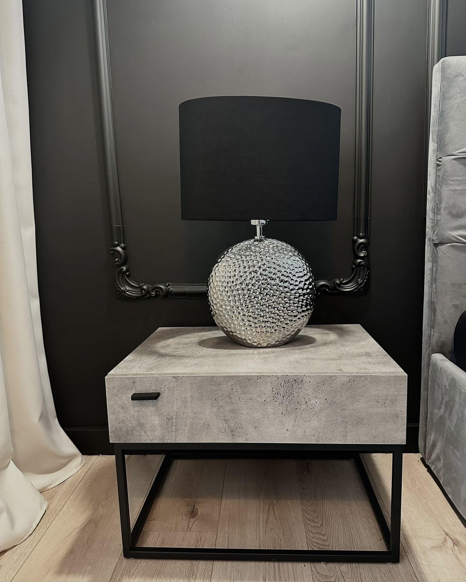beliani-nasva-tischlampe-silber-schwarz-keramik-e27 image 2