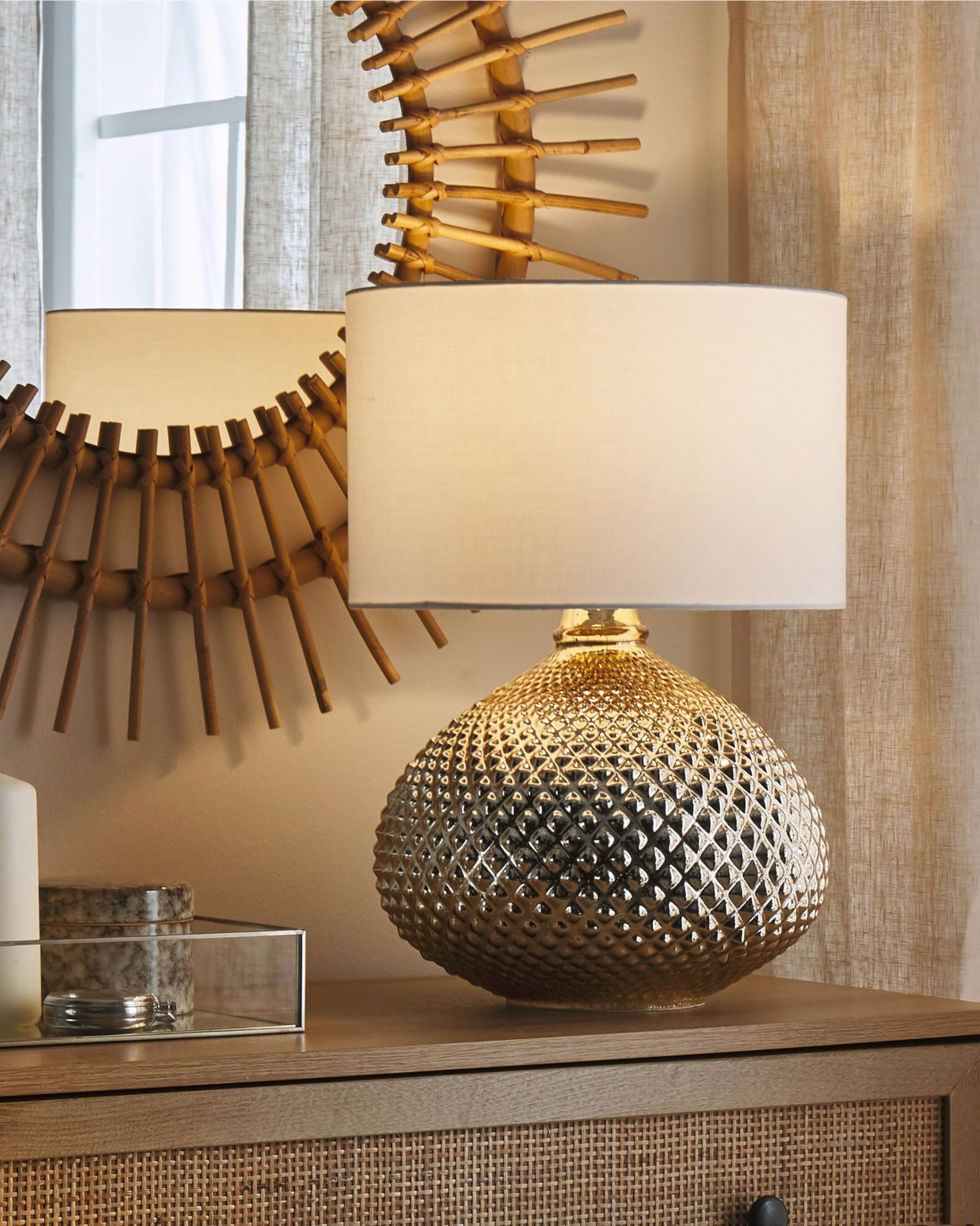 beliani-madon-tischlampe-gold-glas-creme-e14 image 2
