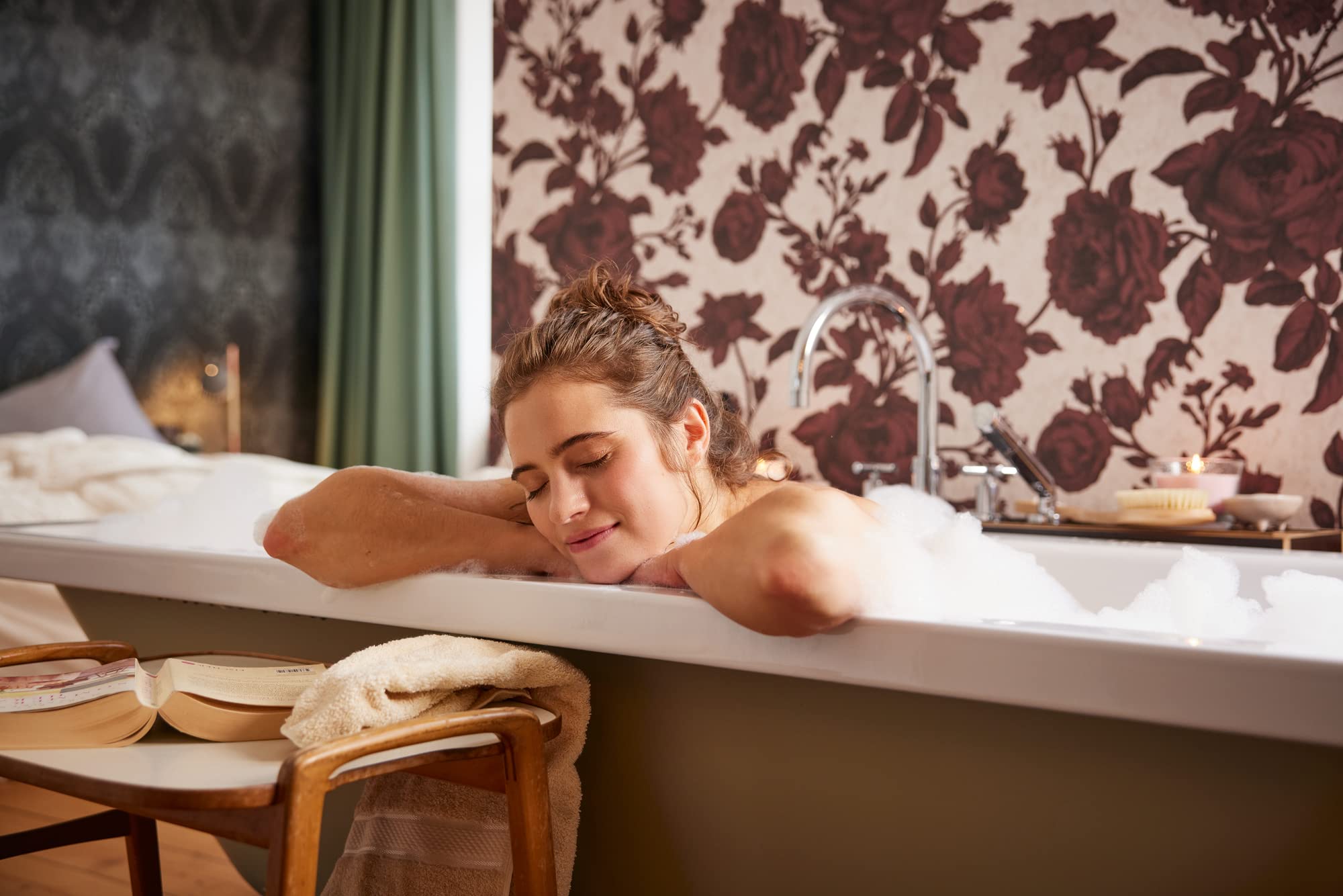 a-s-cr-ation-my-home-my-spa-387004-vliestapete-rot-rosa image 2