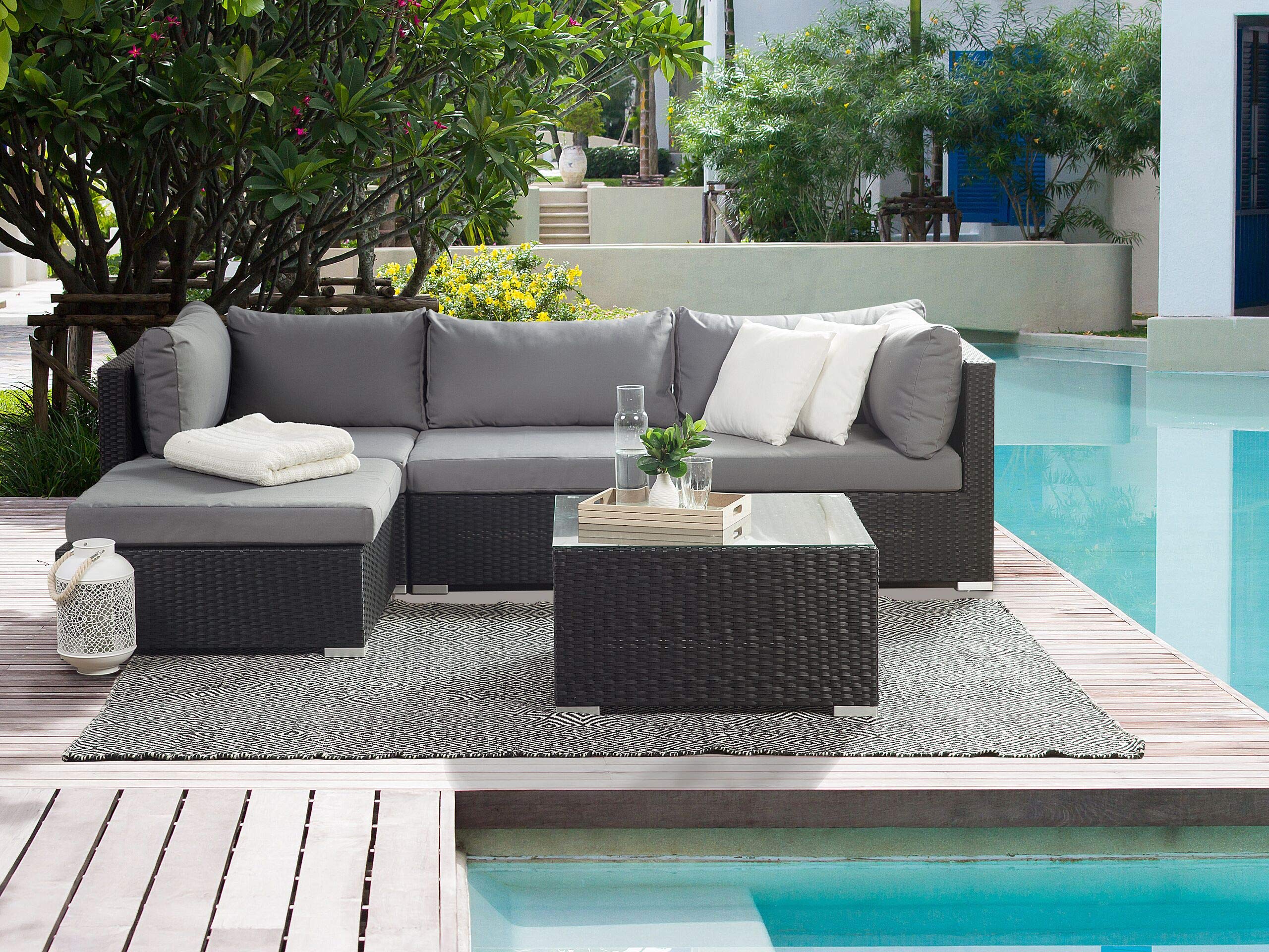 beliani-sano-ii-lounge-set-rattan-schwarz-links-4-sitzer image 2
