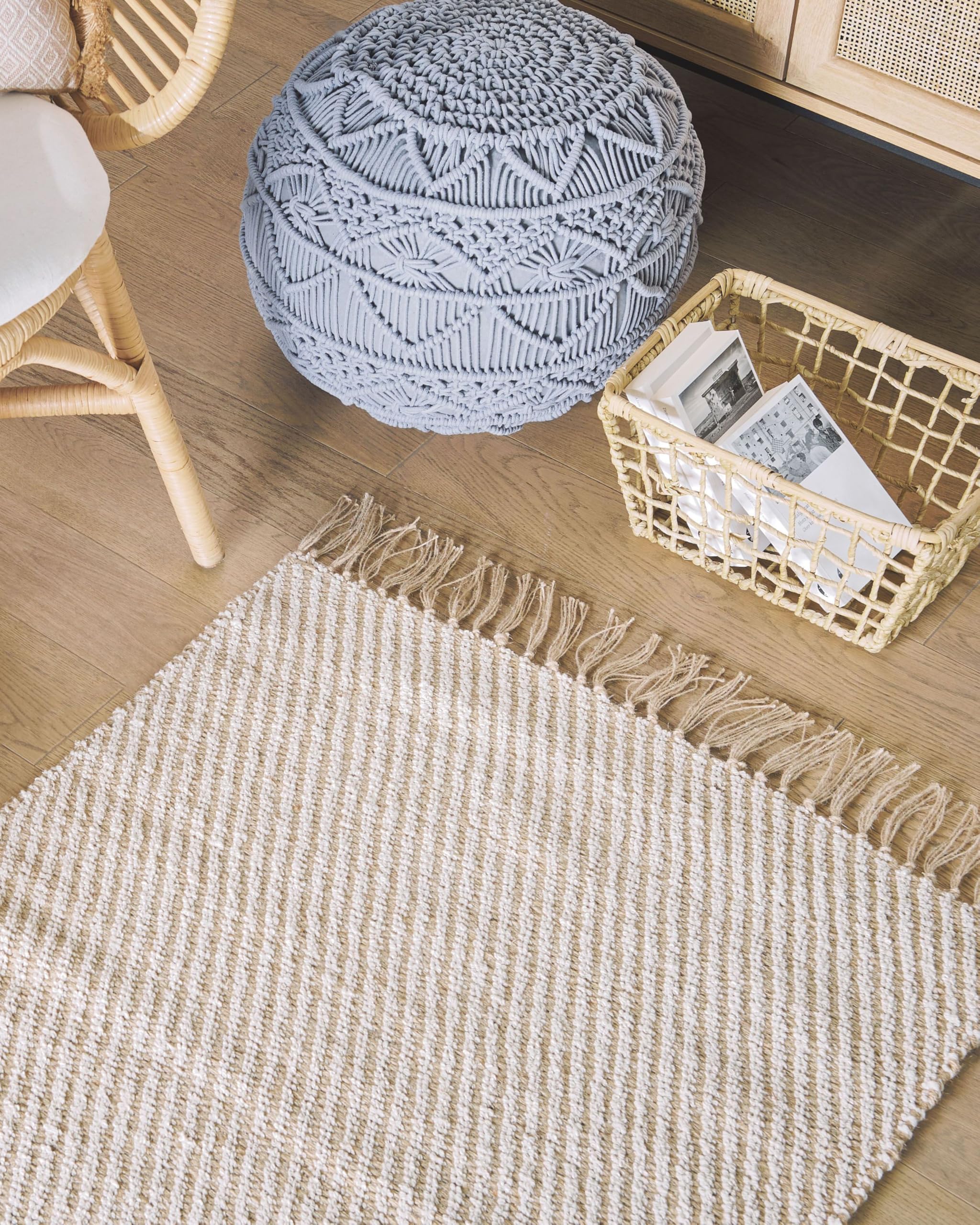 beliani-aladag-teppich-80x150-beige-boho-fransen image 2