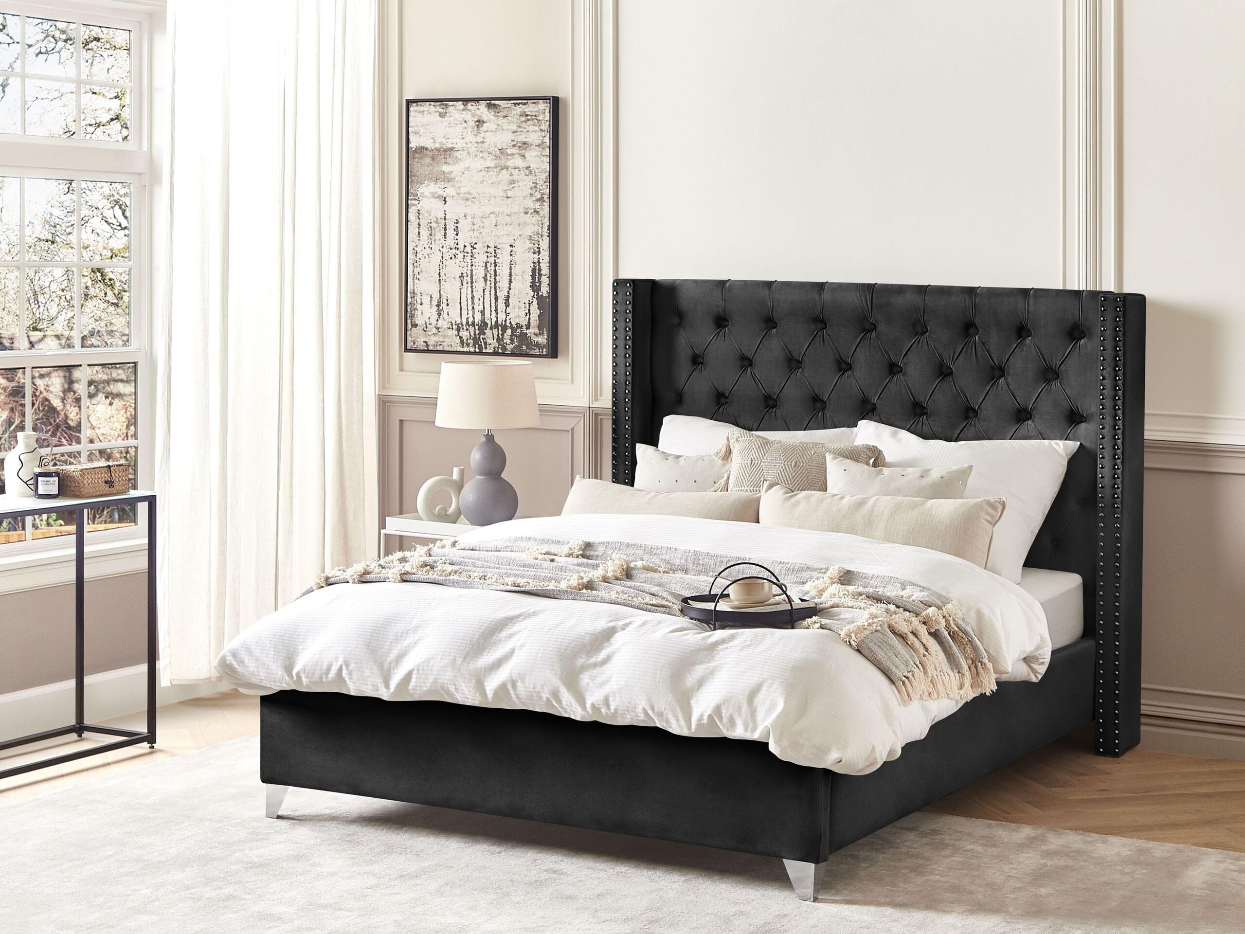beliani-lubbon-samtbett-160x200-schwarz-chesterfield image 2