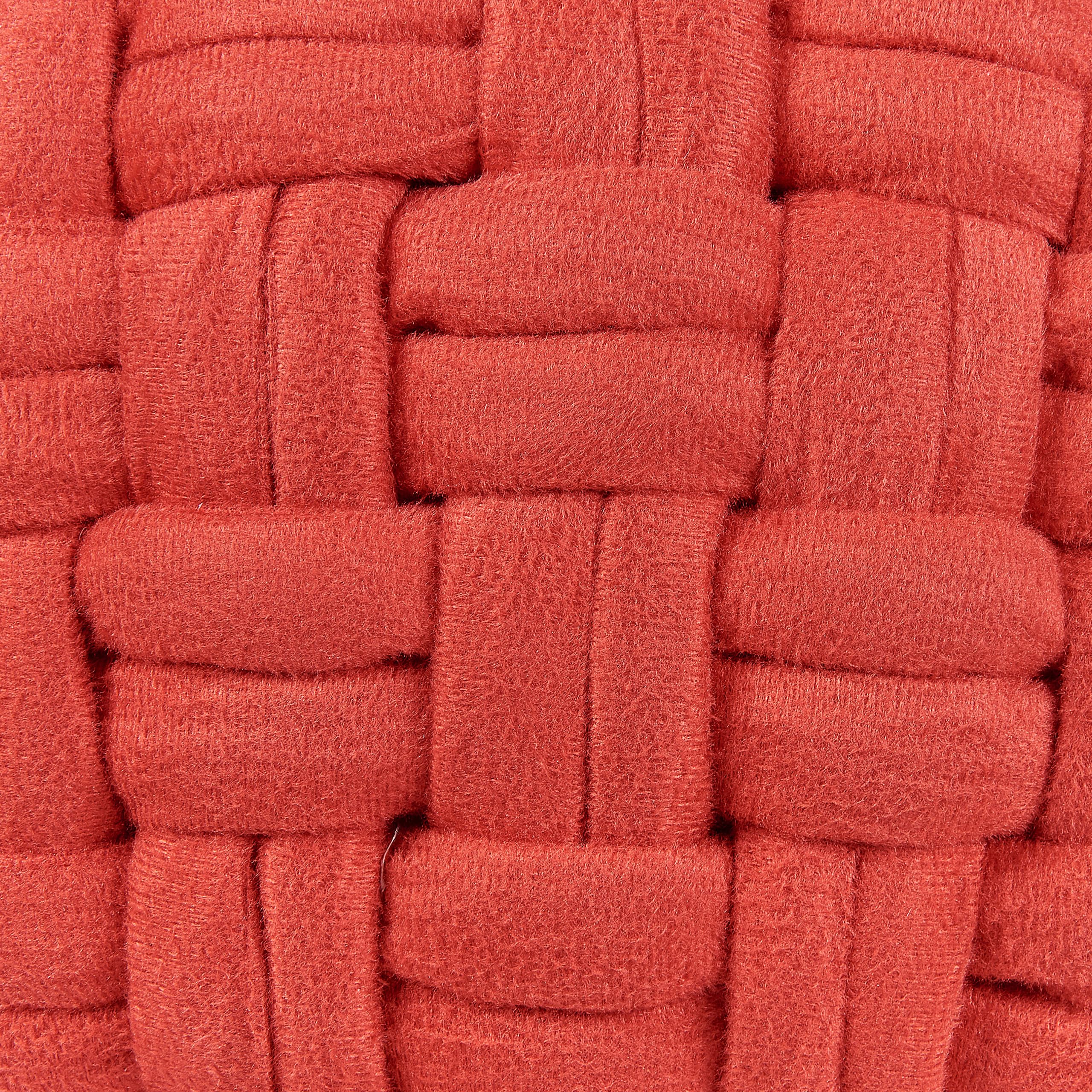beliani-hopa-pouf-45x35-cm-rot-samt-rund-boho image 5