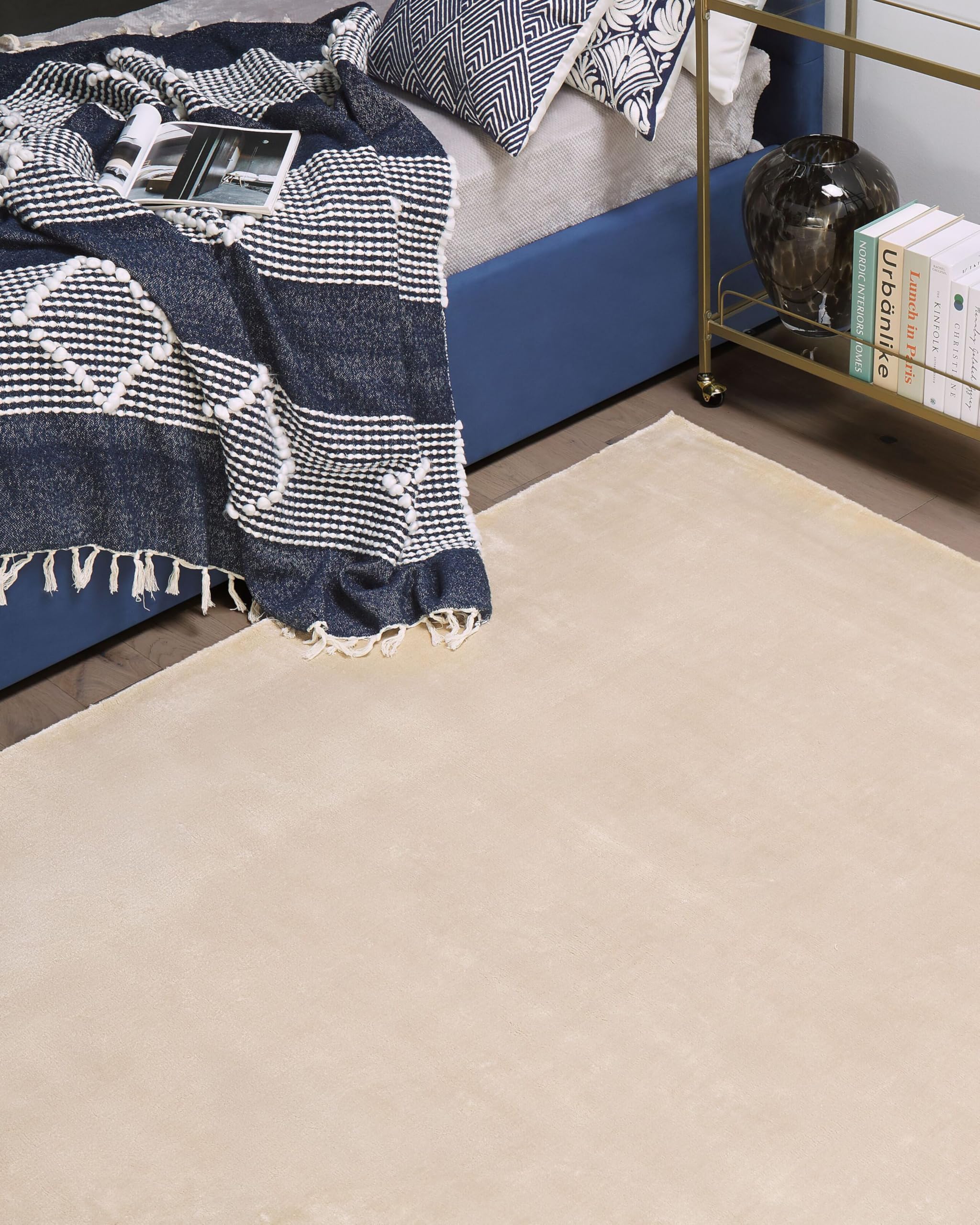 beliani-gesi-viskose-teppich-beige-160x230-cm-kurzflor image 3