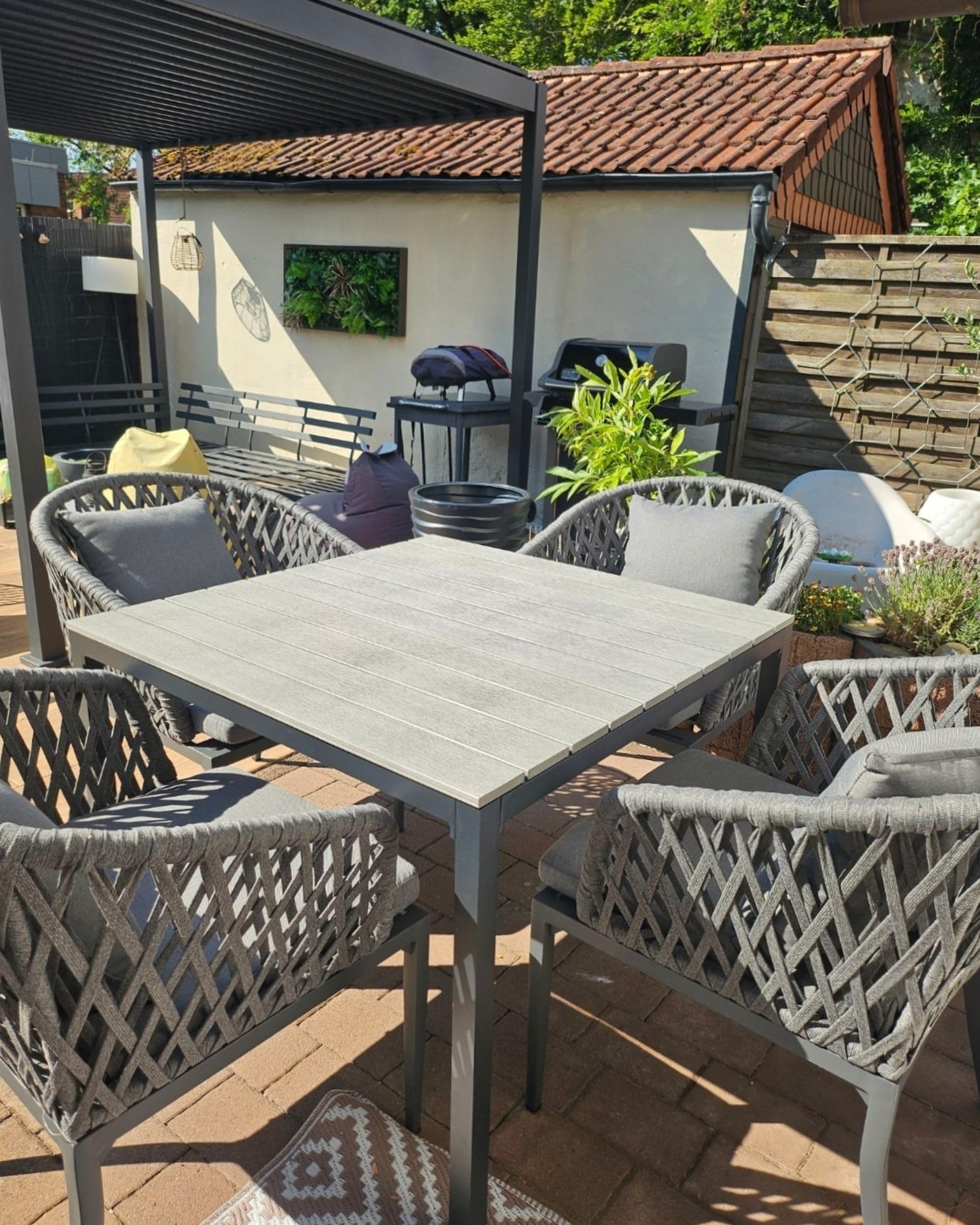 beliani-prato-gartentisch-95x95-cm-grau-schwarz image 8