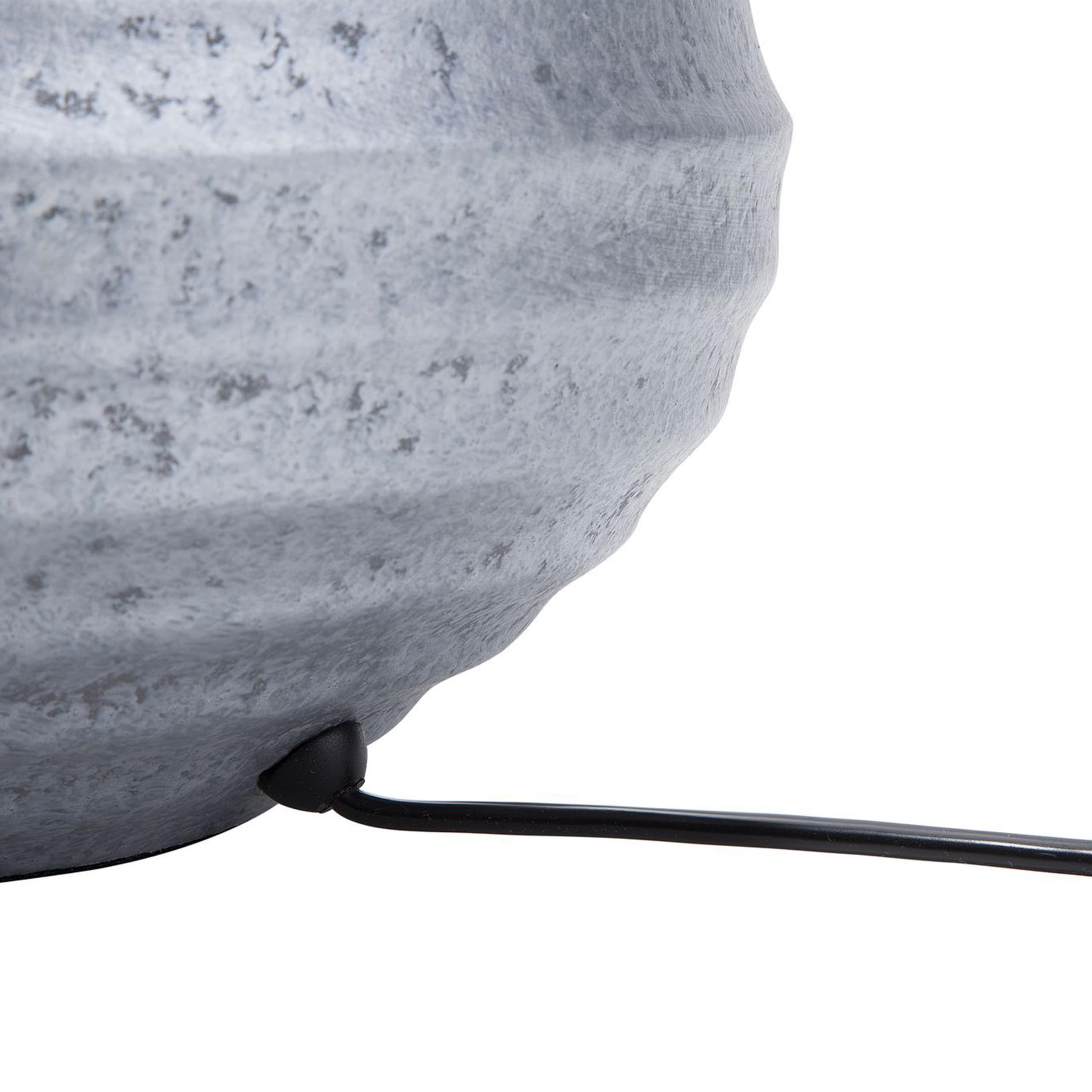 beliani-kuban-tischlampe-silber-schwarz-keramik-e27 image 7