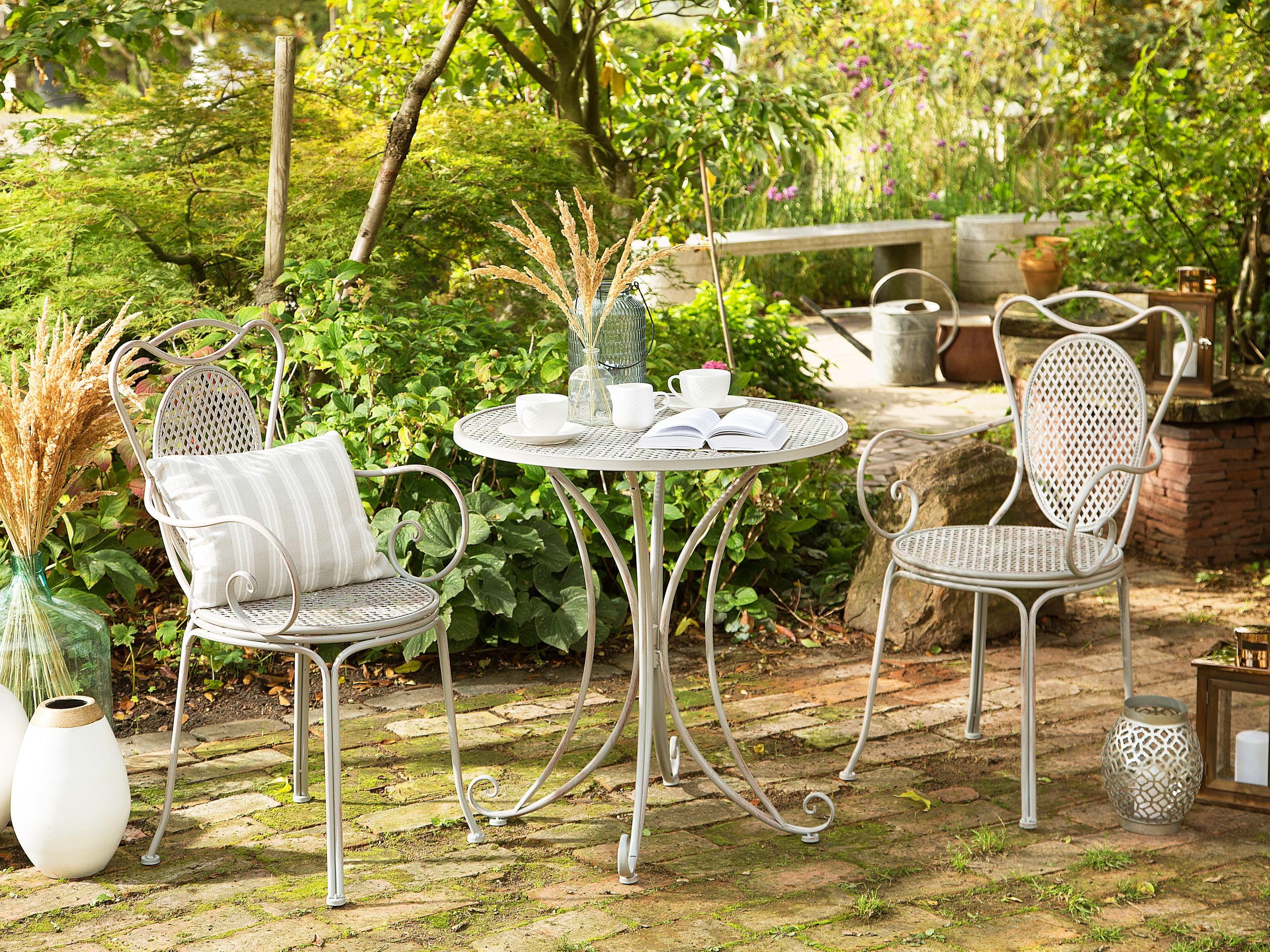 beliani-cilento-bistro-set-balkon-eisen-grau-2-st-hle image 2