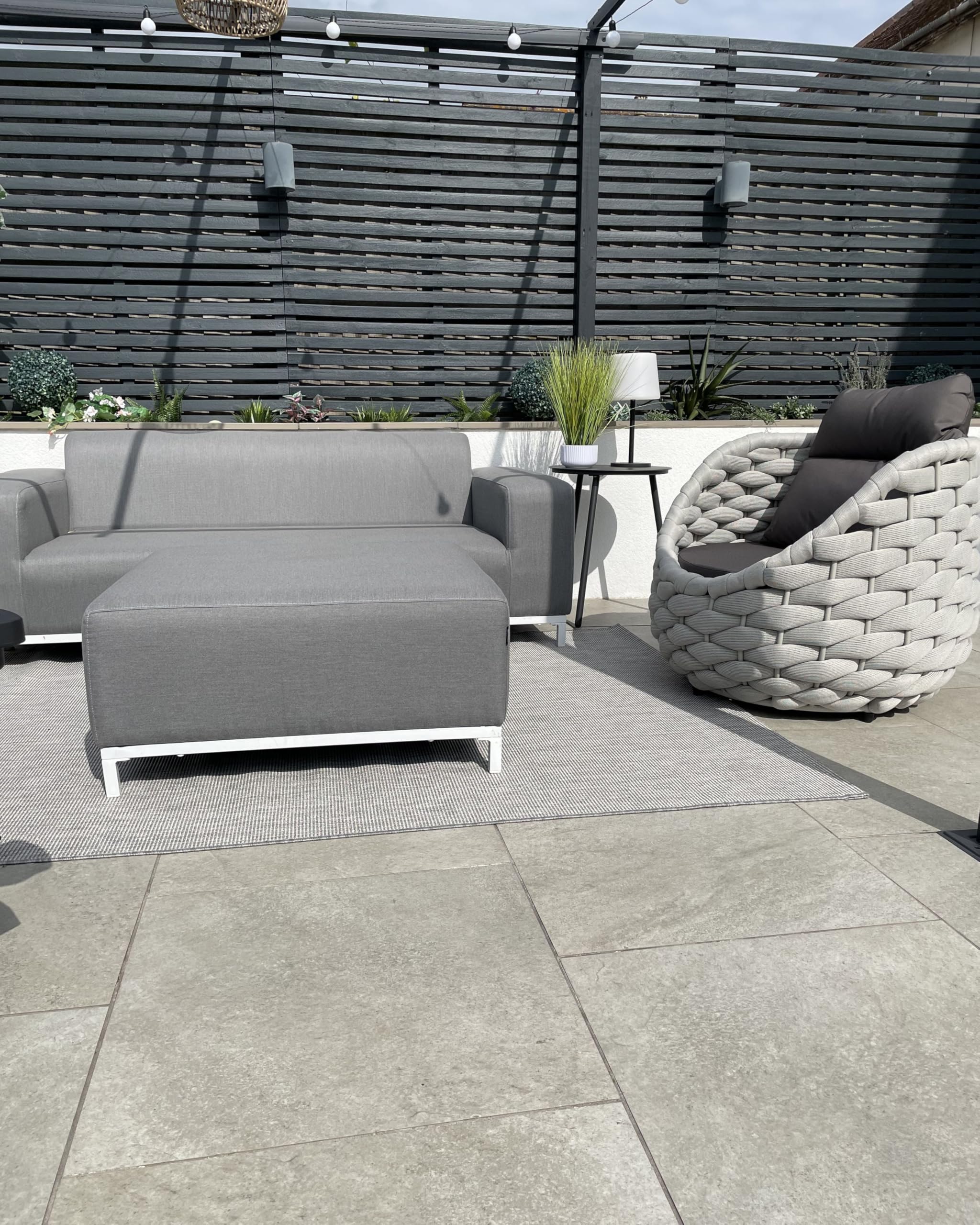 beliani-rovigo-pouf-garten-grau-outdoor-hocker image 7