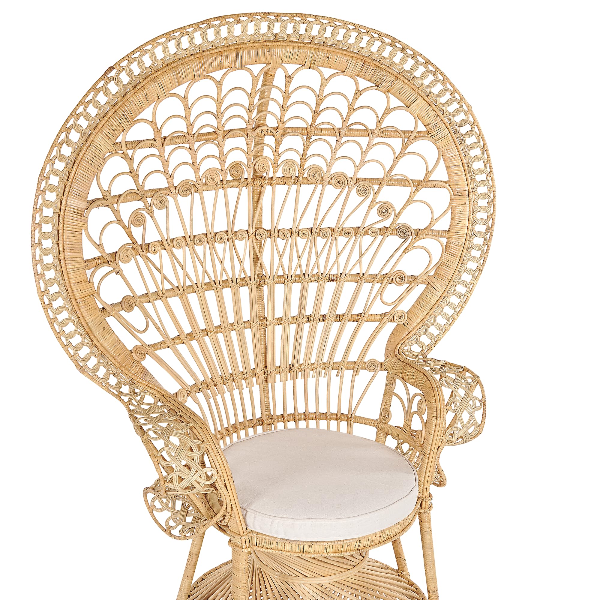 beliani-emmanuelle-pfauensessel-rattan-beige-kissen image 6