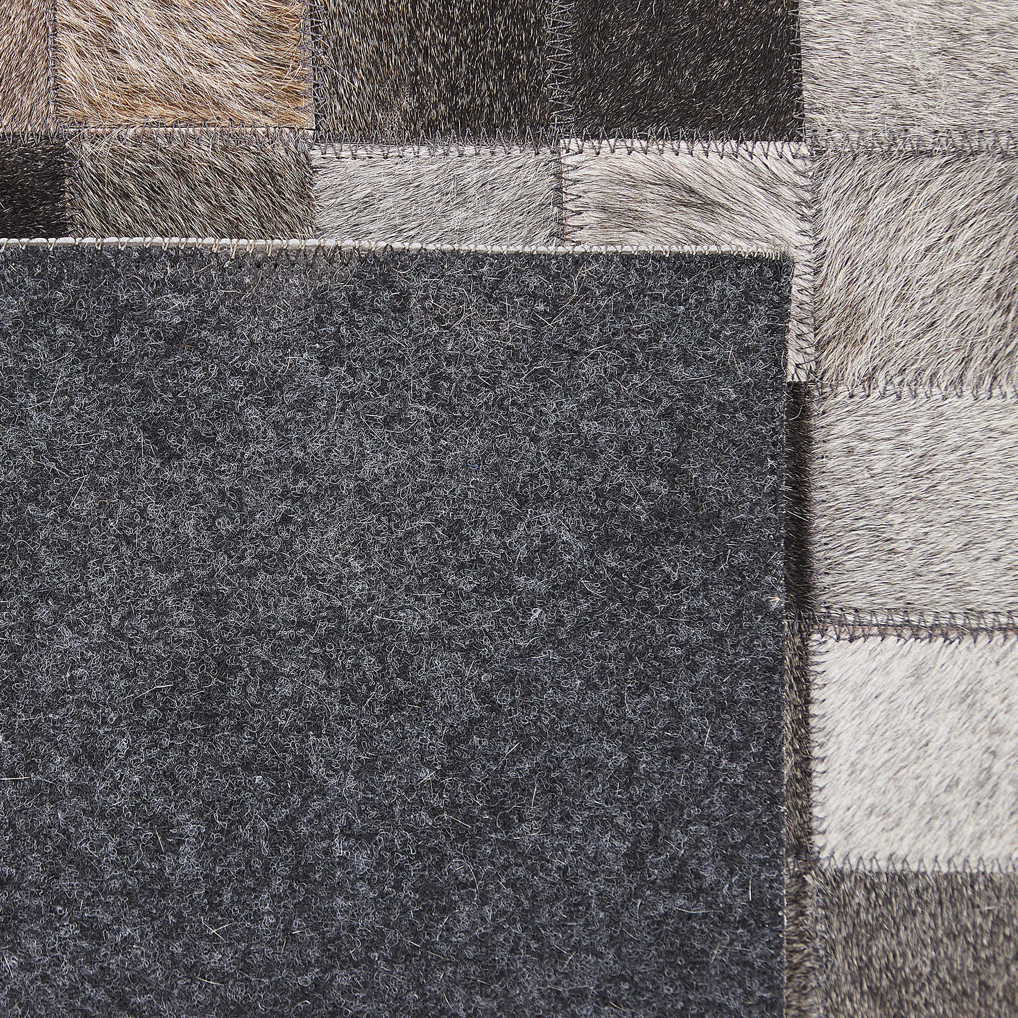 beliani-armutlu-teppich-kuhfell-patchwork-160x230-braun image 5