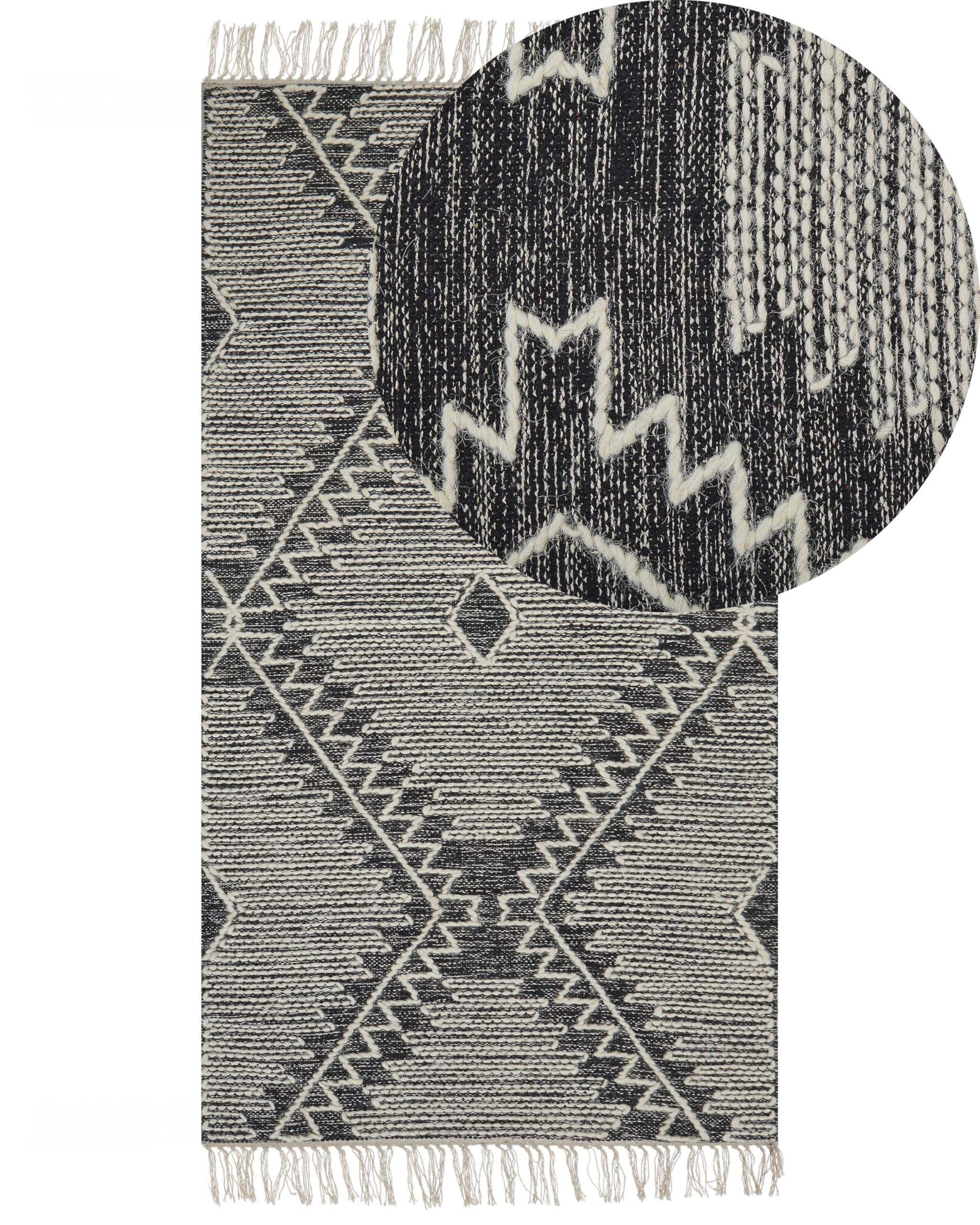 beliani-arbaa-teppich-140x200-schwarz-wei-boho-kurzflor image 7
