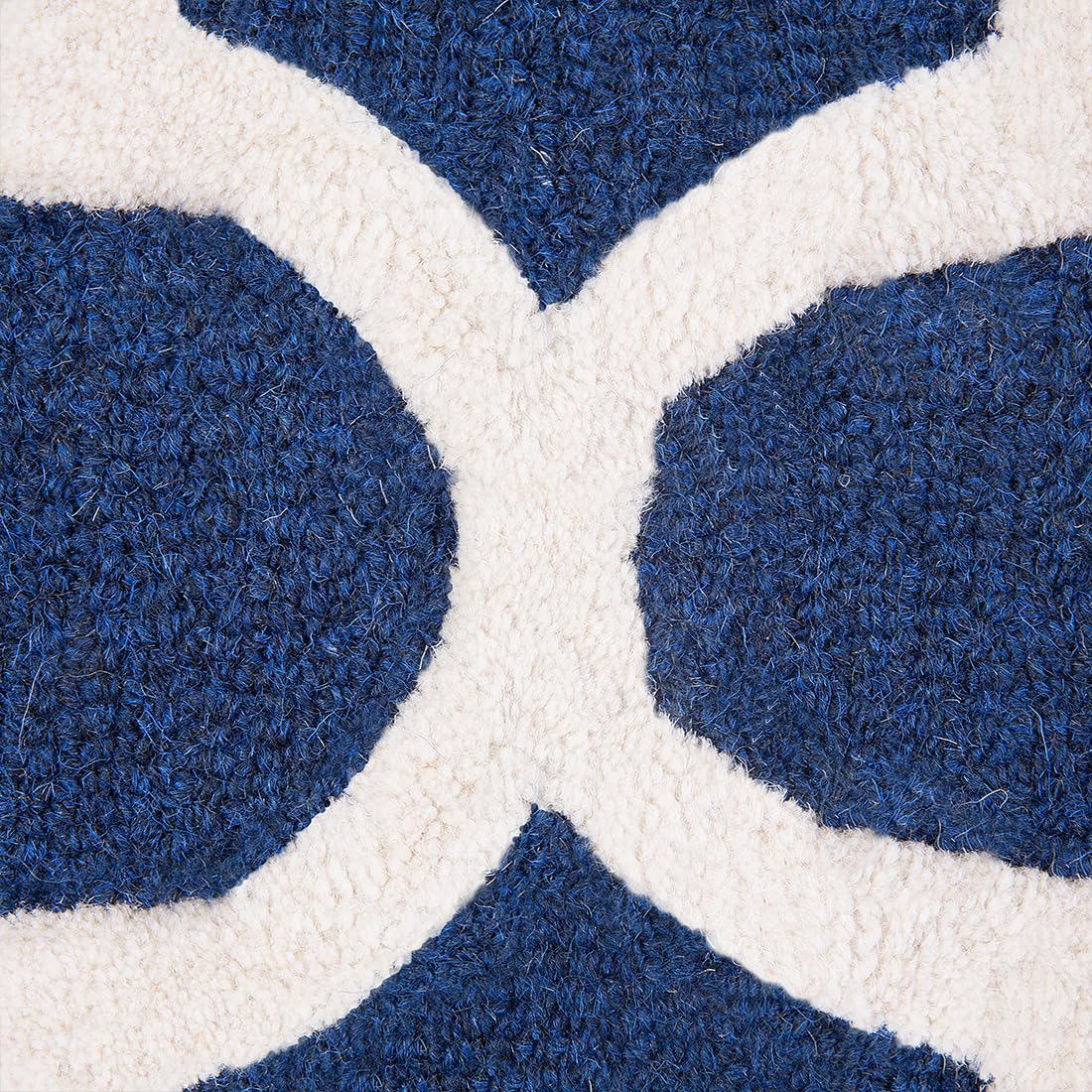beliani-silvan-teppich-140x200-blau-floral-handgetuftet-wolle image 5