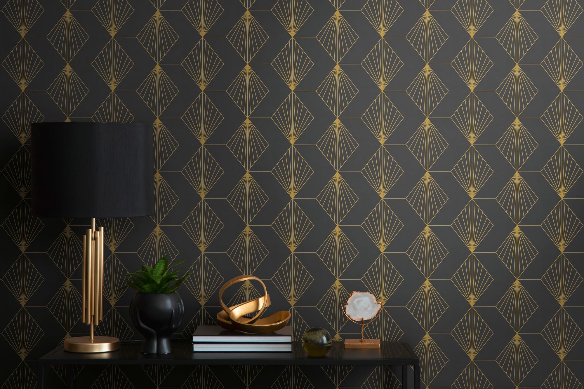 a-s-cr-ation-french-affair-361562-vliestapete-schwarz-gold-geometrisch image 2