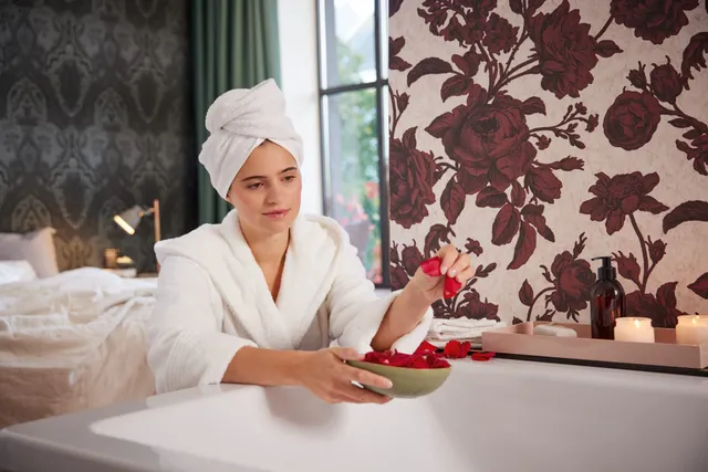 a-s-cr-ation-my-home-my-spa-387004-vliestapete-rot-rosa image 1