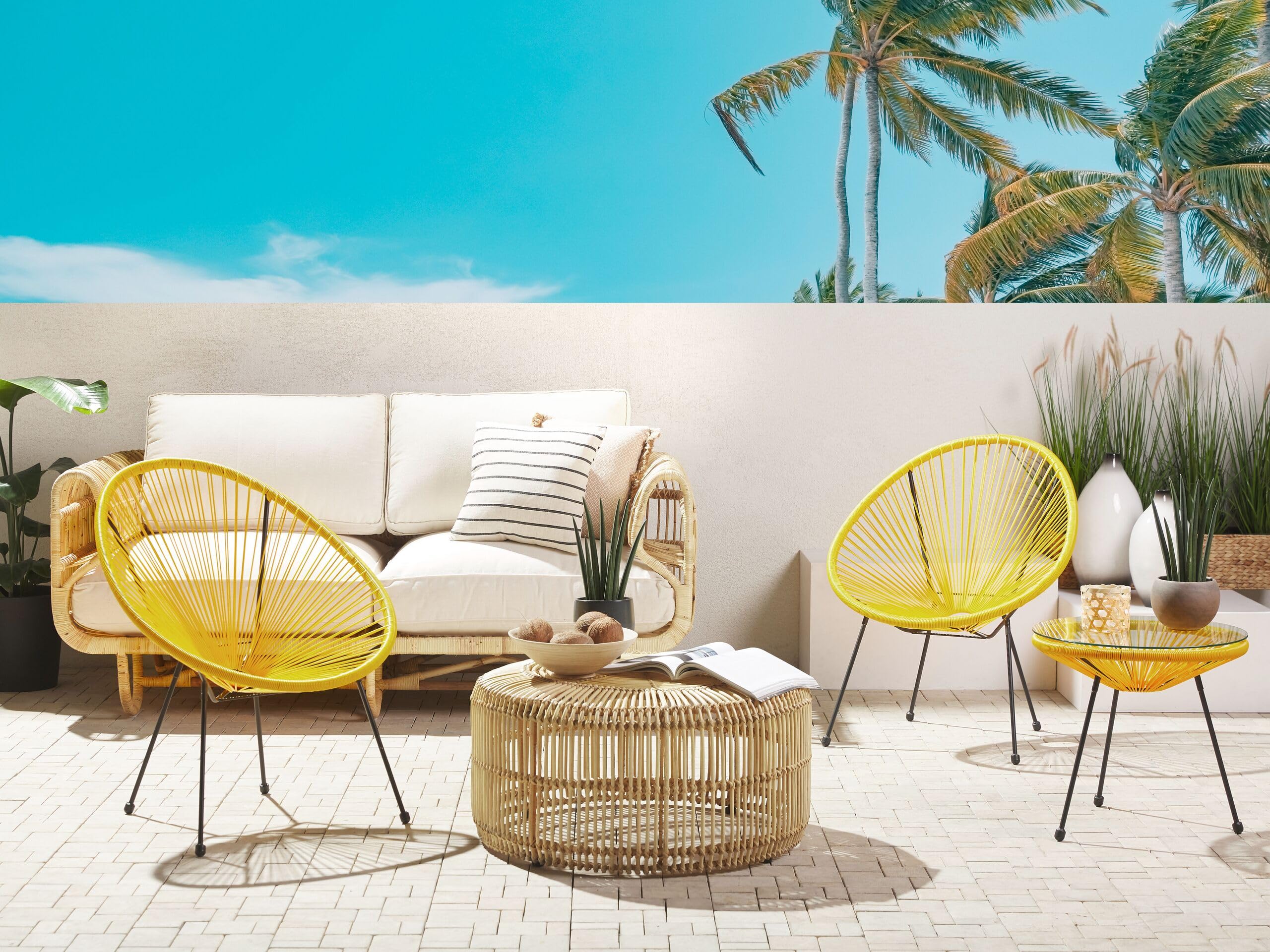beliani-acapulco-balkonset-rattan-gelb-2-st-hle-tisch image 2