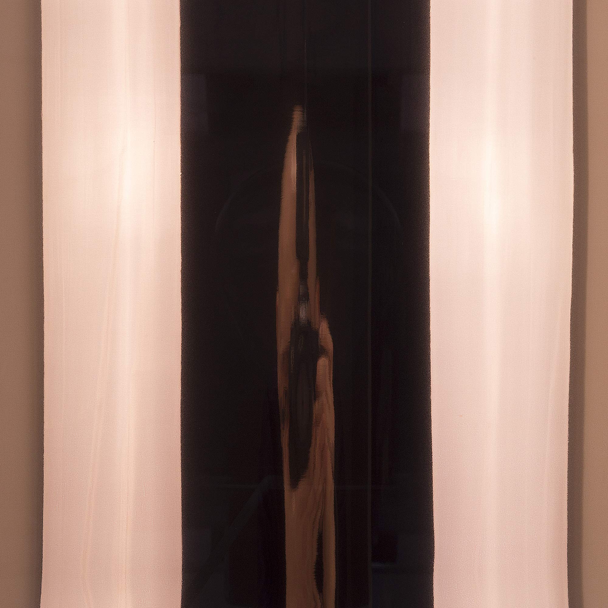 beliani-stativ-tischleuchte-kupfer-schwarz-e27-55-cm image 4