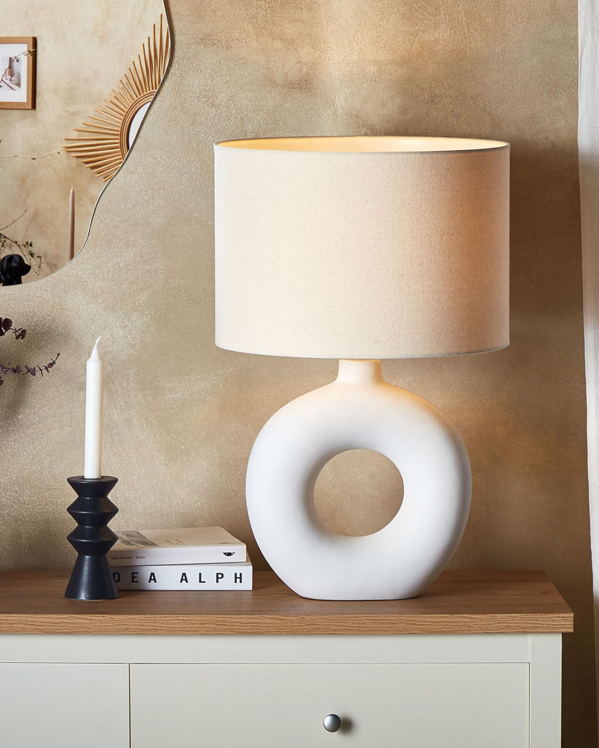 beliani-venta-tischlampe-wei-hellbeige-keramik-58-cm image 2