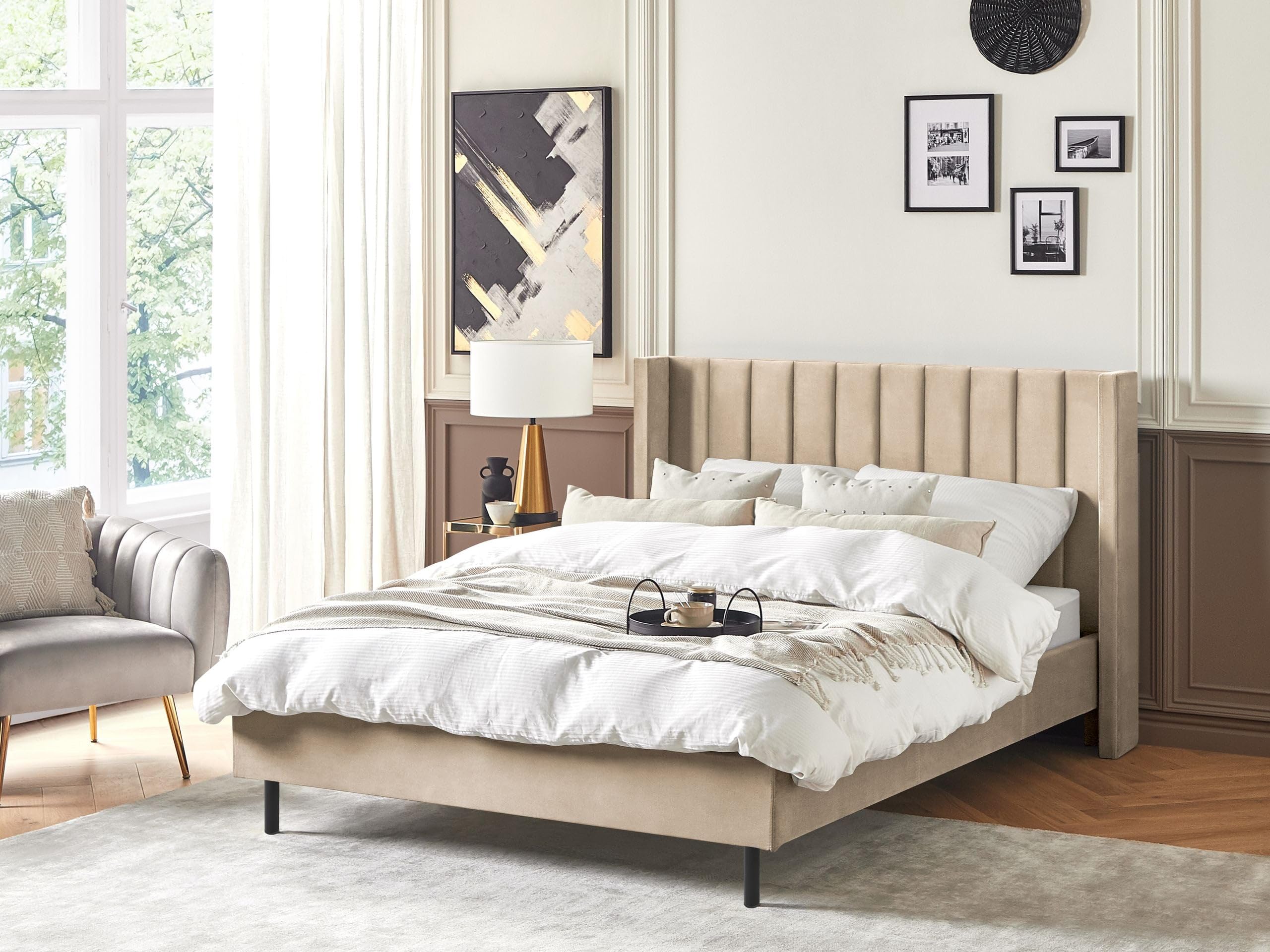 beliani-villette-samtbett-140x200-beige-hohes-kopfteil image 2