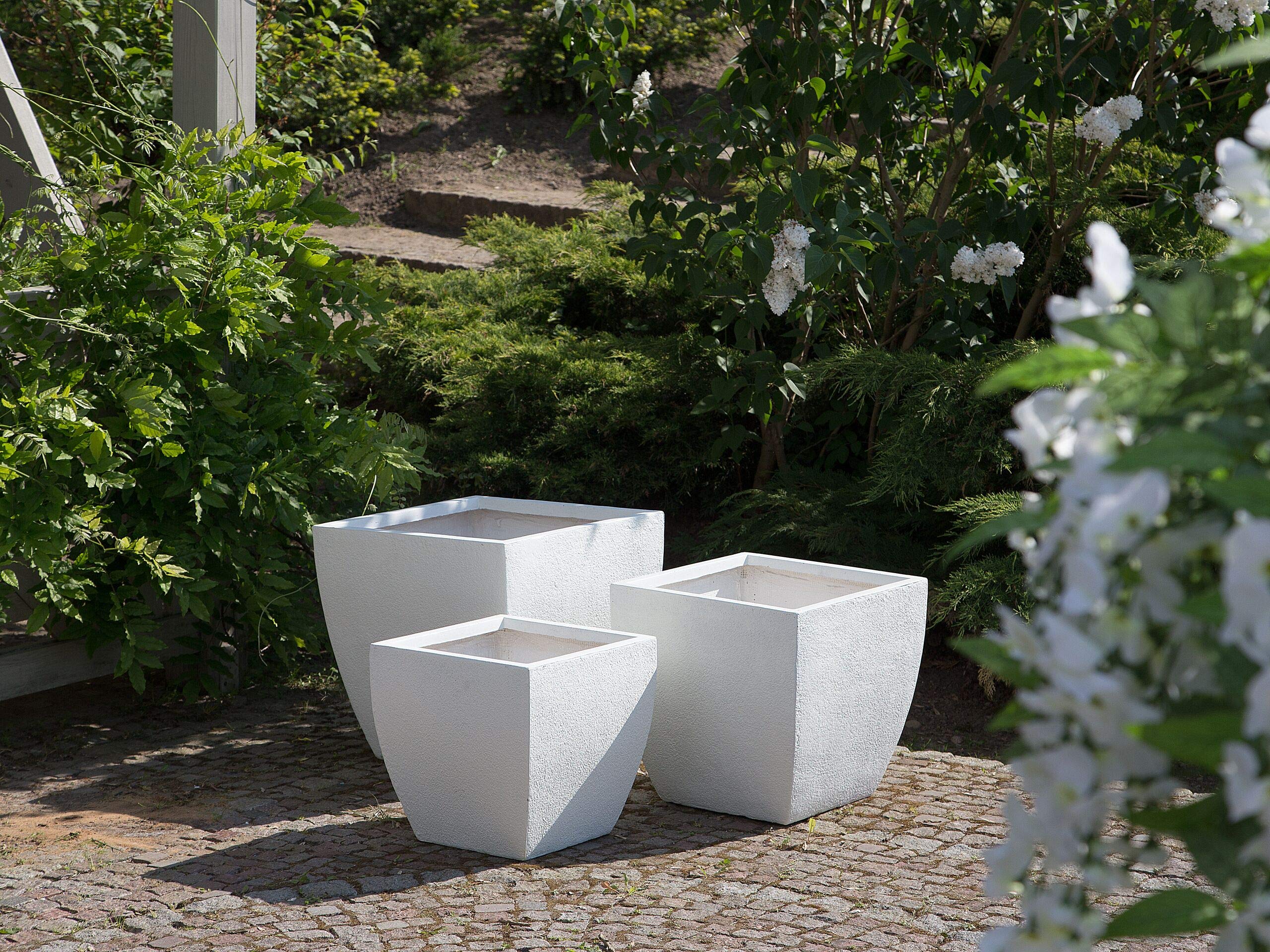 beliani-oricos-bertopf-39x39x38-cm-wei-tonfaser image 2