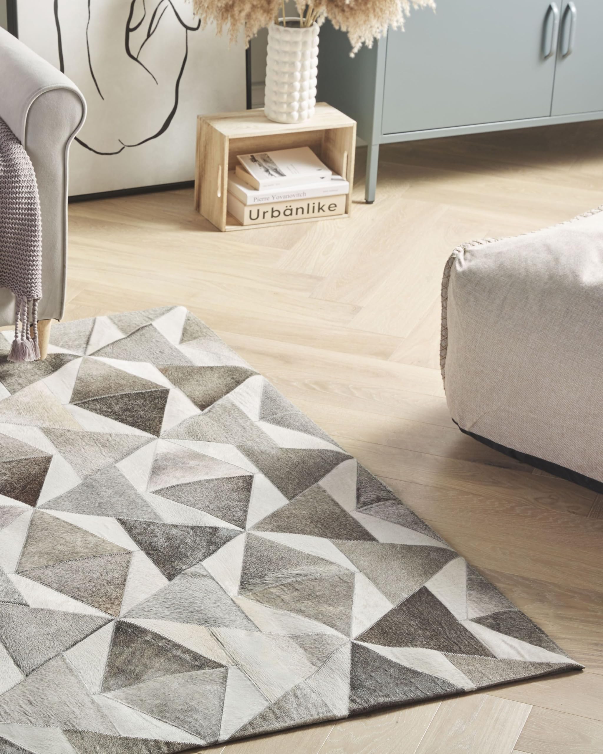 beliani-alaka-teppich-grau-geometrisch-140x200-cm image 2