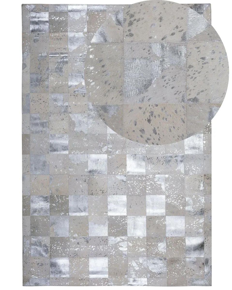 beliani-yazir-lederteppich-160x230-beige-silbern-patchwork image 1