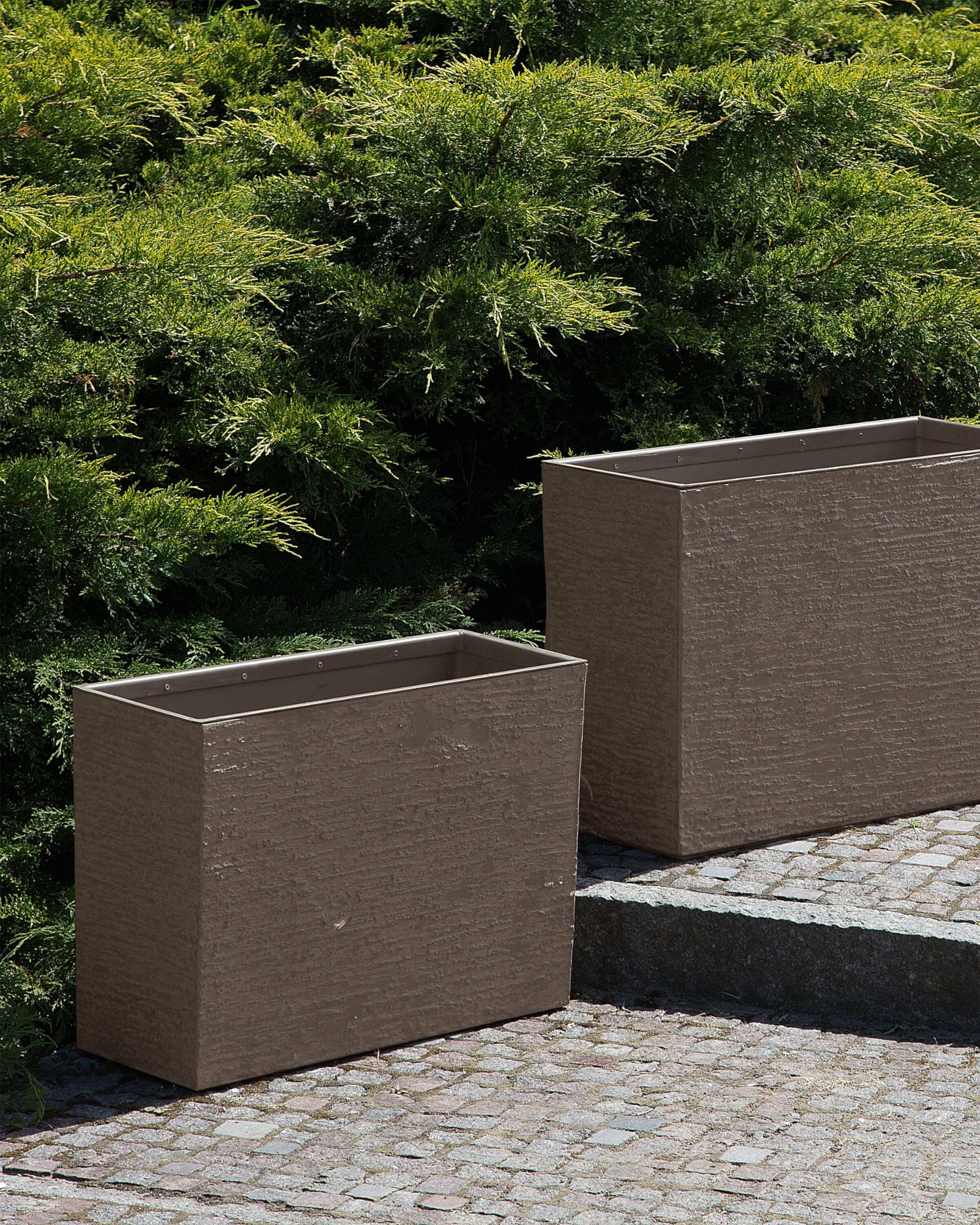 beliani-edessa-blumentopf-60x45-cm-braun-rechteckig-54-l image 2