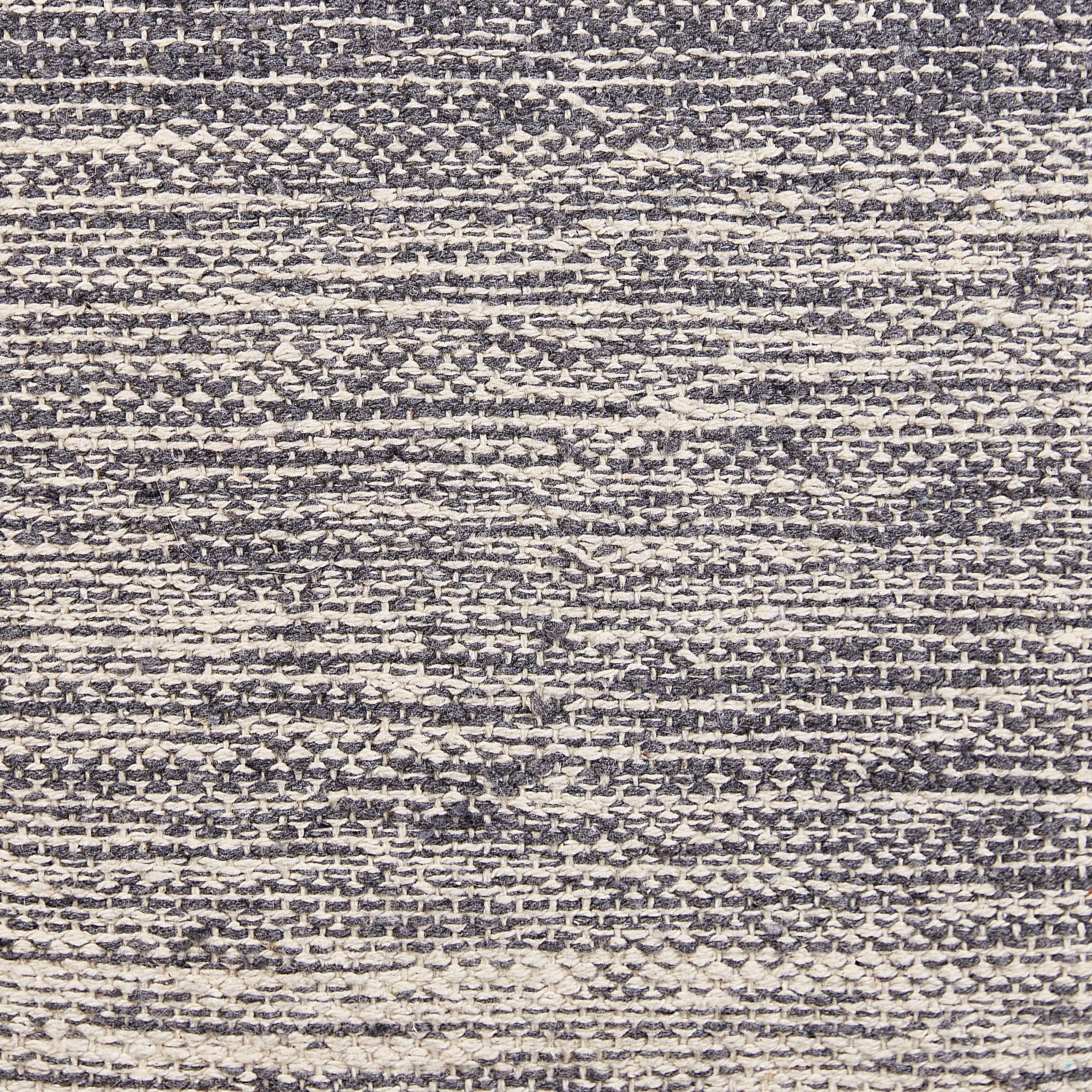 beliani-hirri-pouf-baumwolle-hellgrau-40x40-gestreift image 5