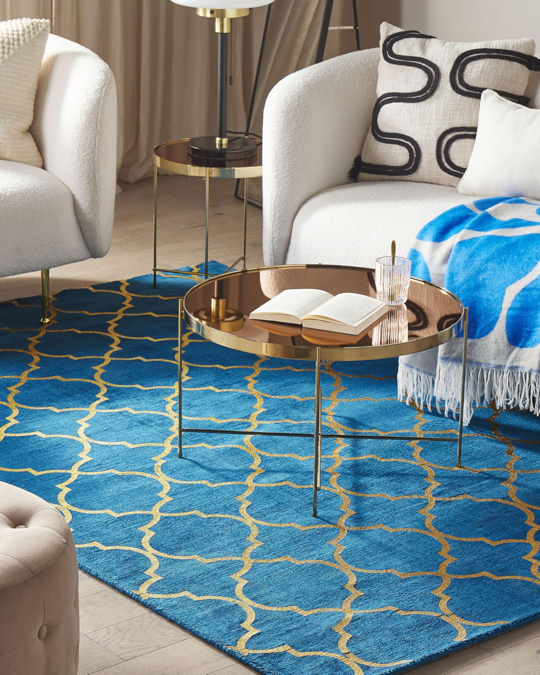 beliani-yelki-teppich-marineblau-gold-140x200-cm image 2