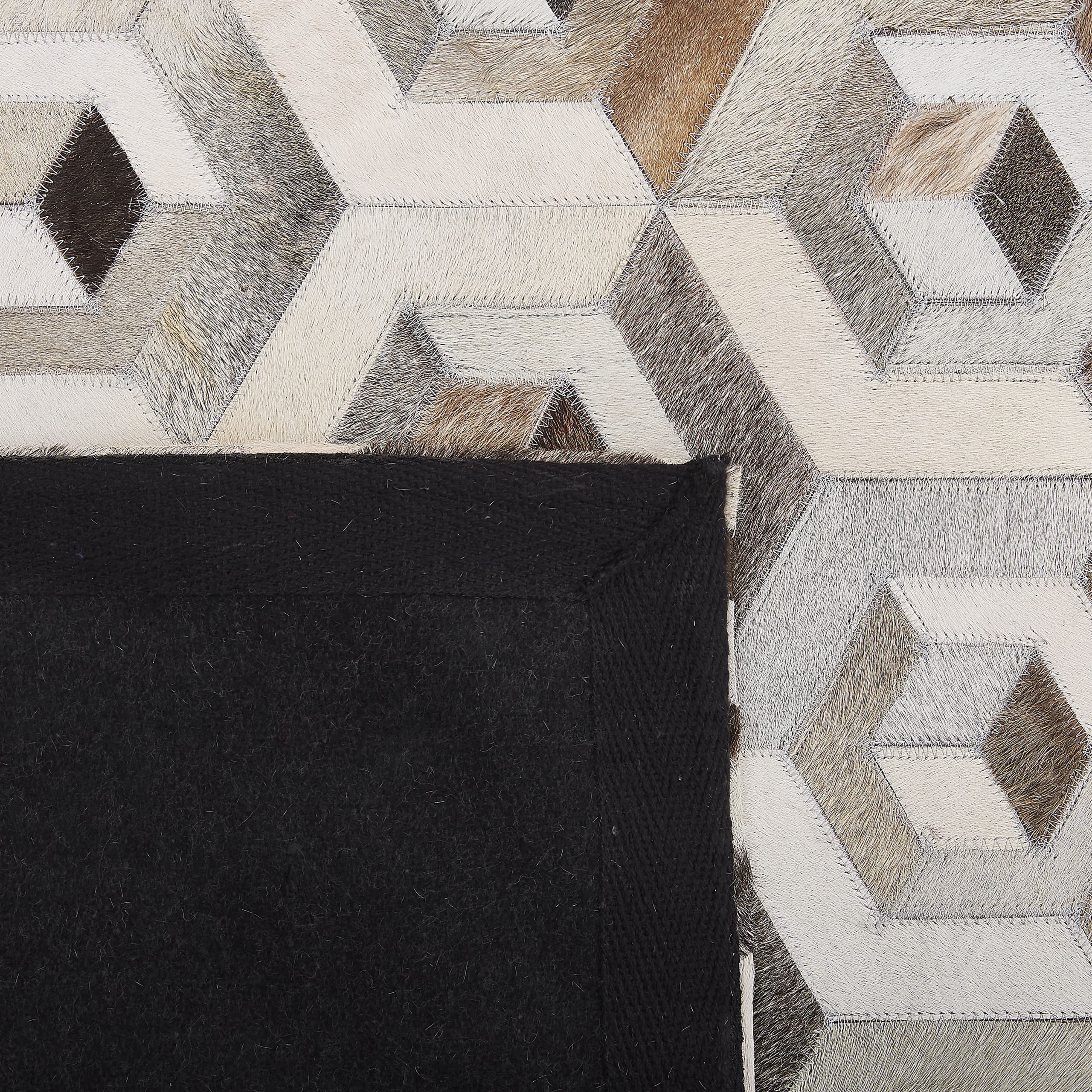 beliani-tavak-leder-teppich-140x200-cm-beige-braun-patchwork image 5