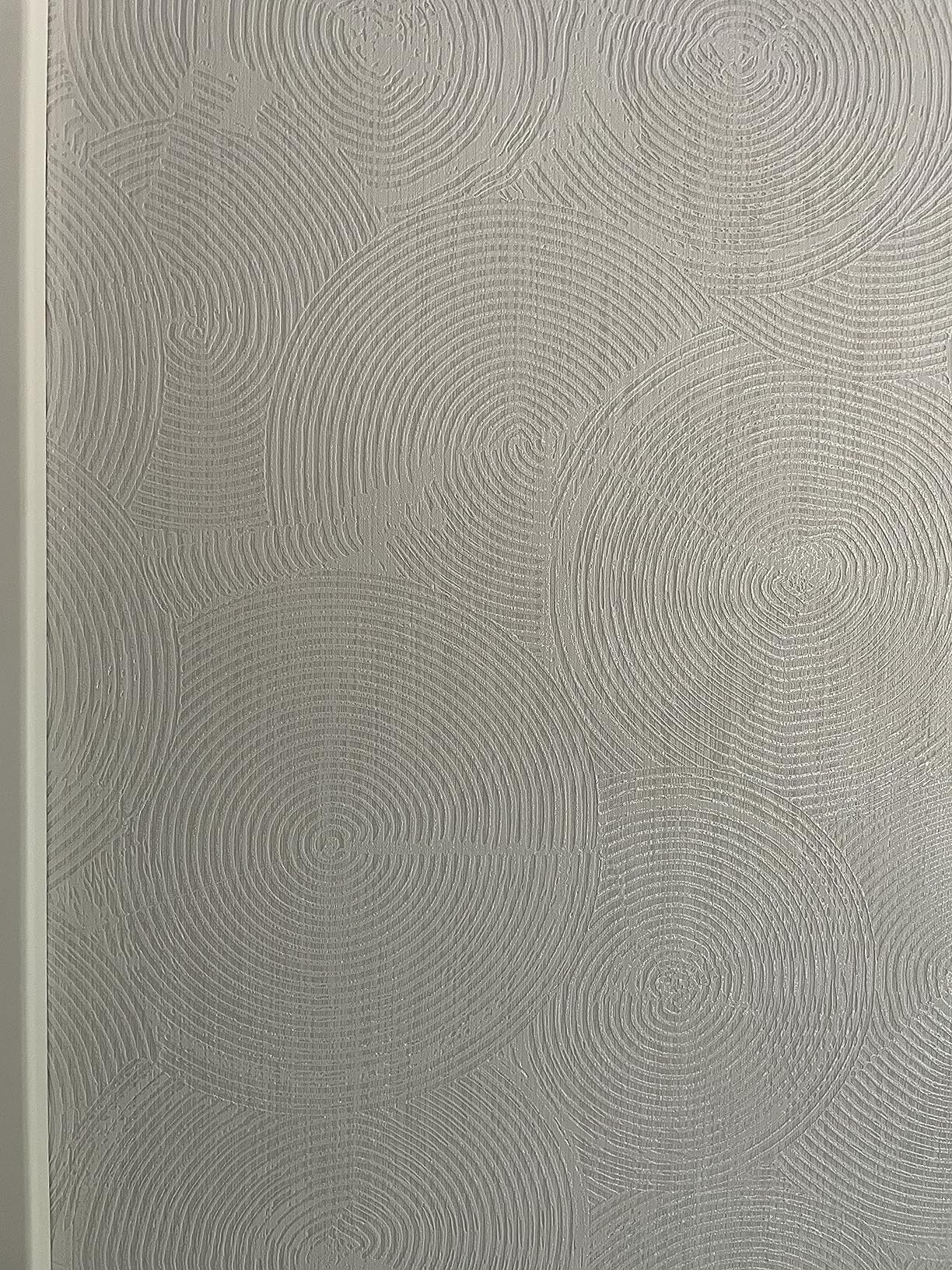 Schick an der Wand