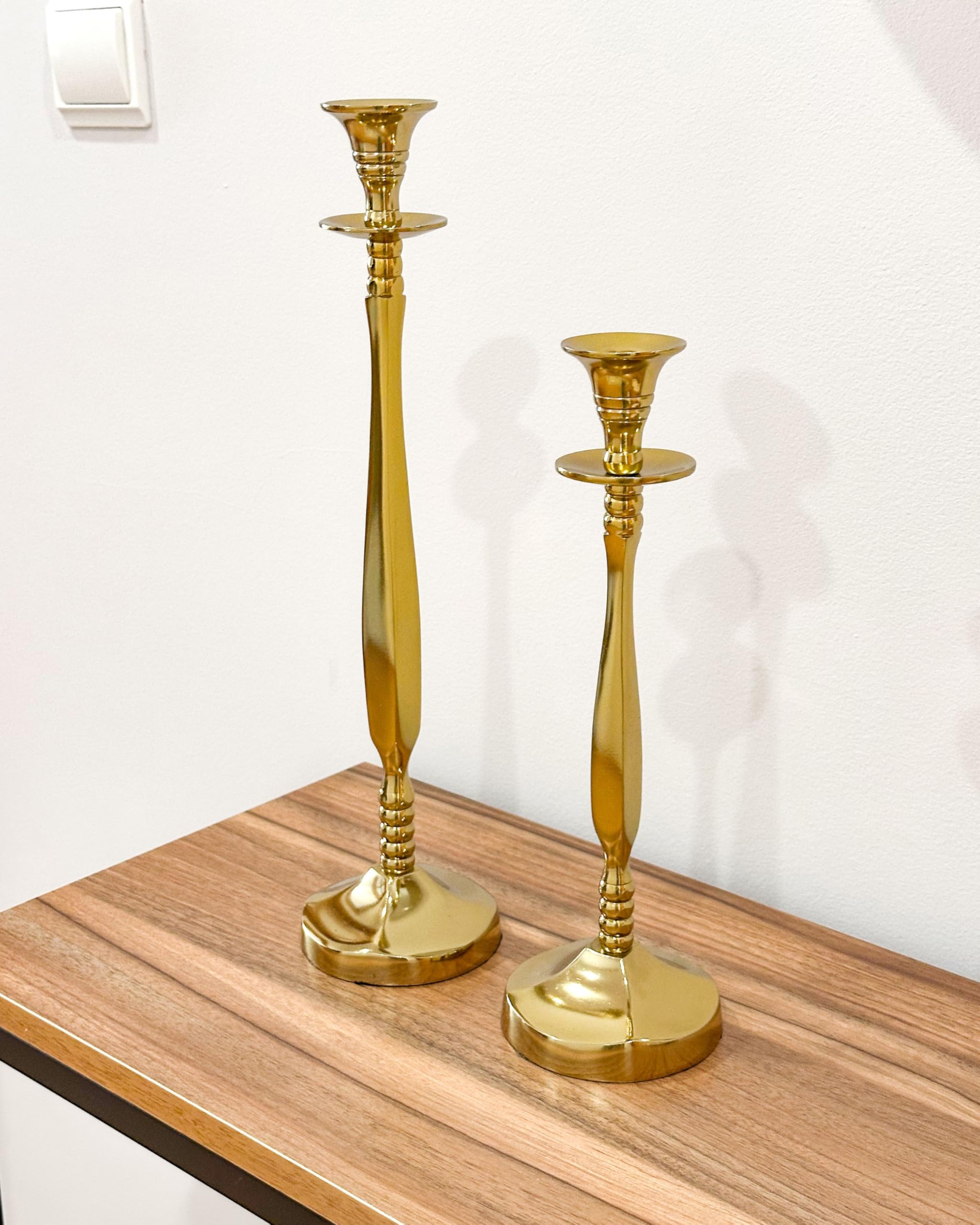 beliani-tirah-kerzenst-nder-2er-set-gold-spitzkerzen image 8