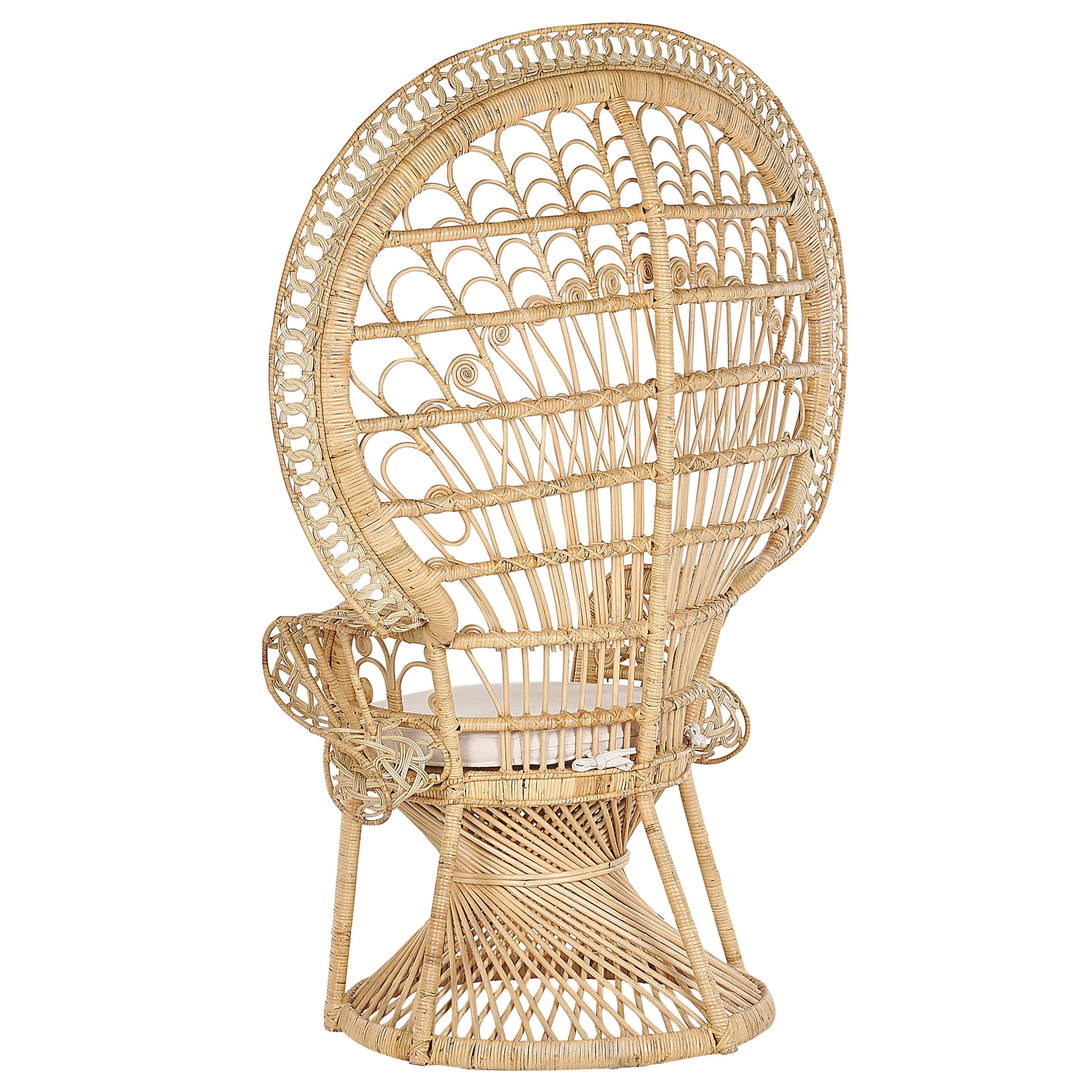 beliani-emmanuelle-pfauensessel-rattan-beige-kissen image 5