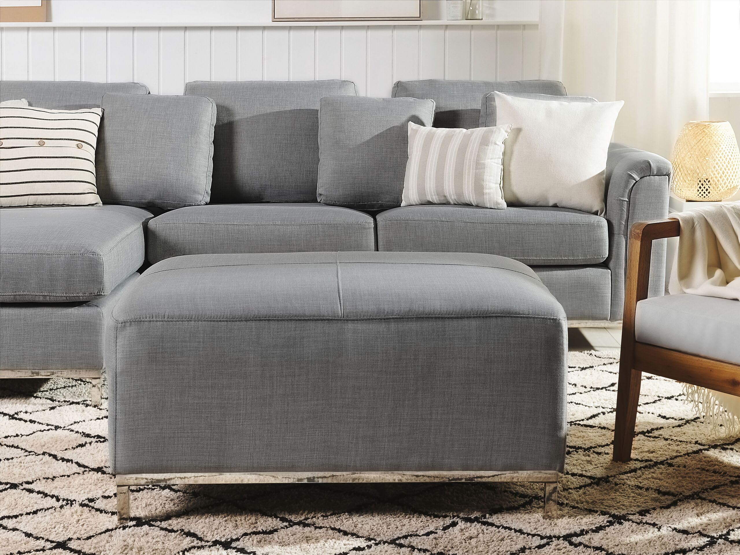 beliani-oslo-pouf-hocker-stoff-hellgrau-95x46cm image 2